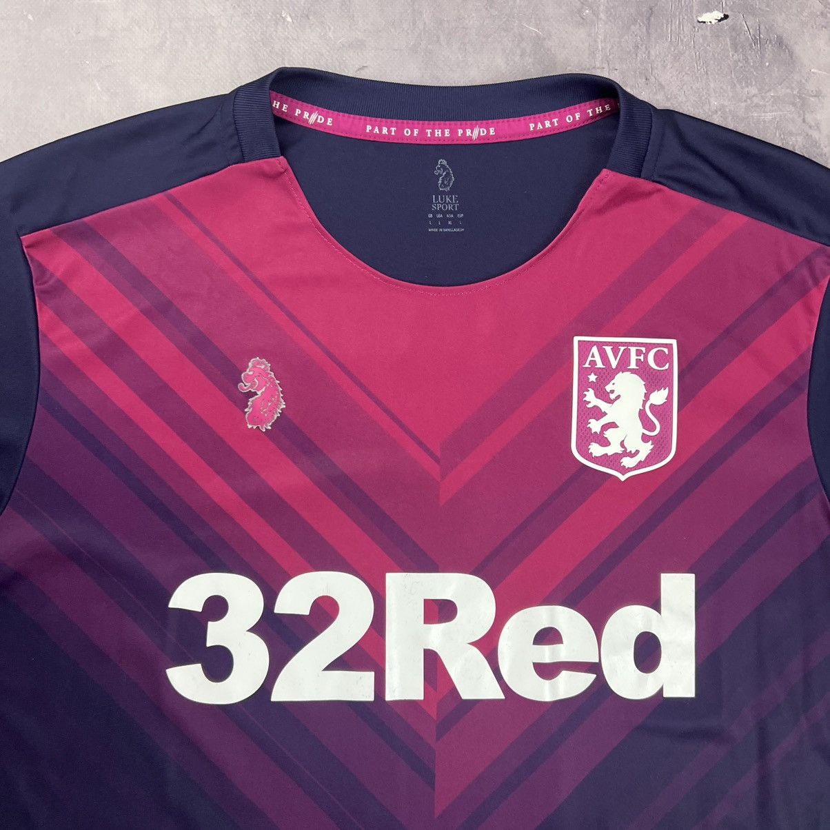 Other Rare! Whelan 6 Aston Villa Luke Sport Soccer Jersey Shirt Size US L / EU 52-54 / 3 - 15 Thumbnail