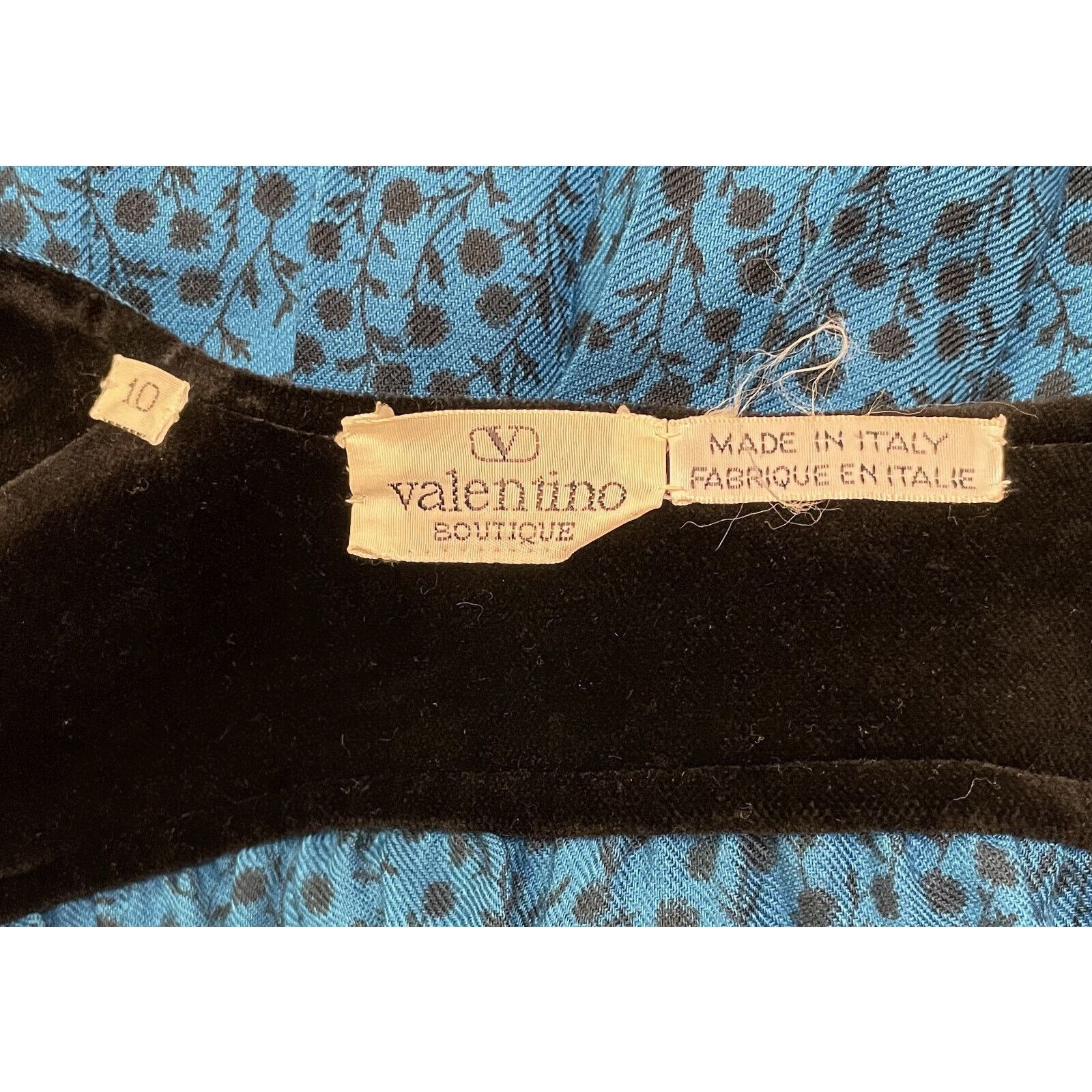 Valentino Vintage Valentino Boutique Blue Floral Wool Dress 10 Pleated Size L / US 10 / IT 46 - 11 Thumbnail