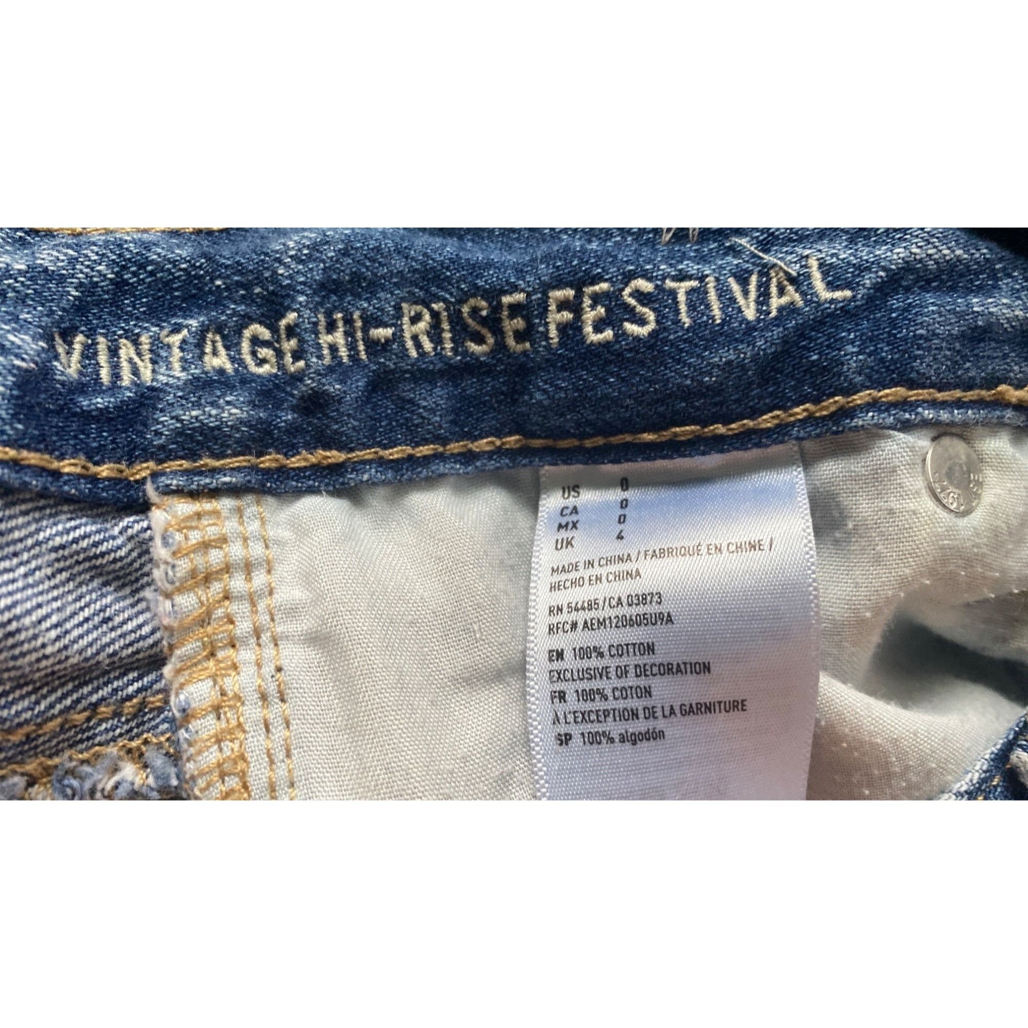 American Eagle Outfitters AMERICAN EAGLE VINTAGE HI-RISE FESTIVAL RETRO CUTOFF SHORTS Size 25" / US 0 / IT 36 - 8 Thumbnail