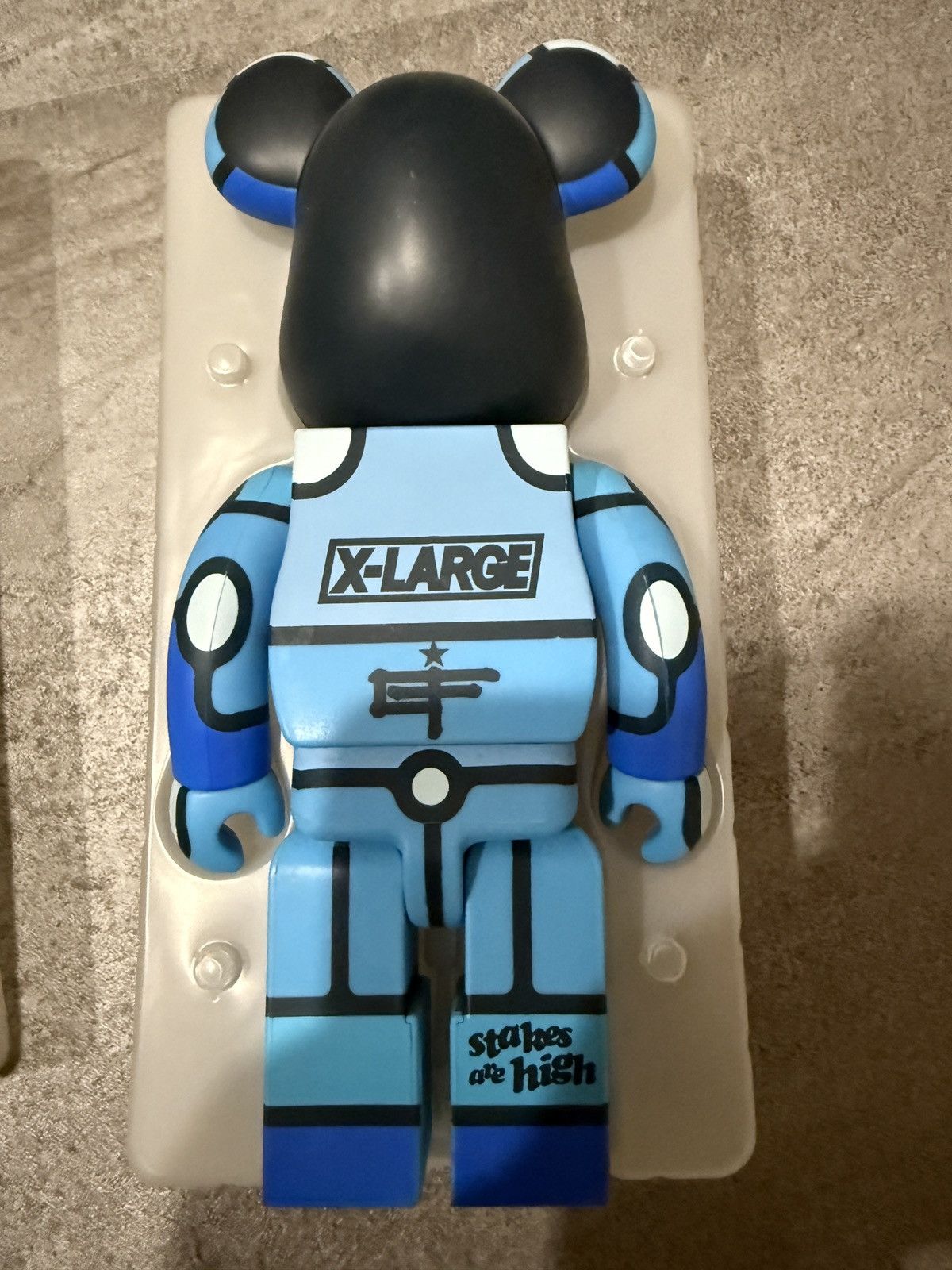 Medicom Toy MEDICOM XLARGE DAVID FLORES 400% BEARBRICK BLUE Size ONE SIZE - 4 Thumbnail