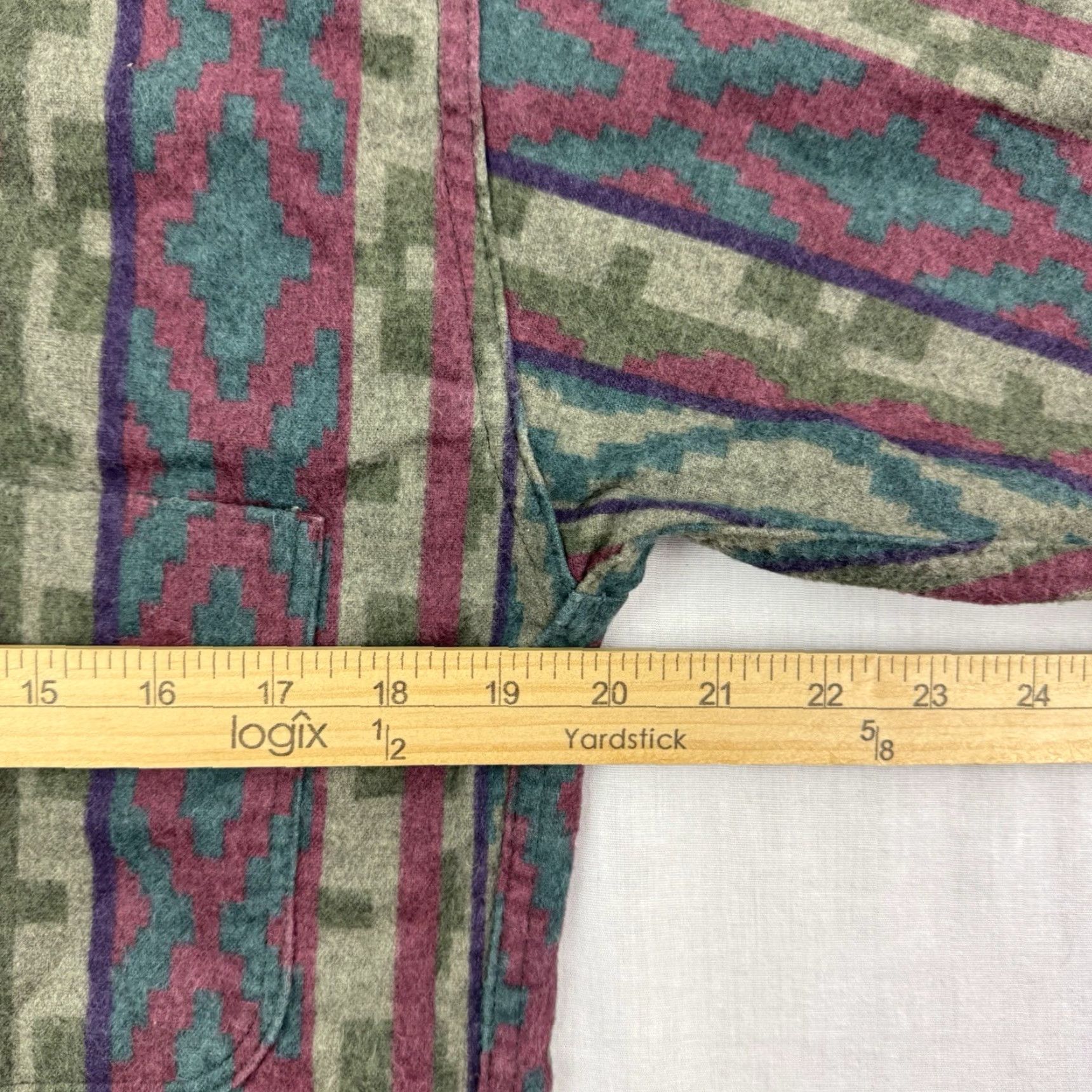 Vintage VINTAGE Woolrich Shirt Button-Up Adult Small Red Aztec Western 90s Mens Shirt Size US S / EU 44-46 / 1 - 7 Thumbnail