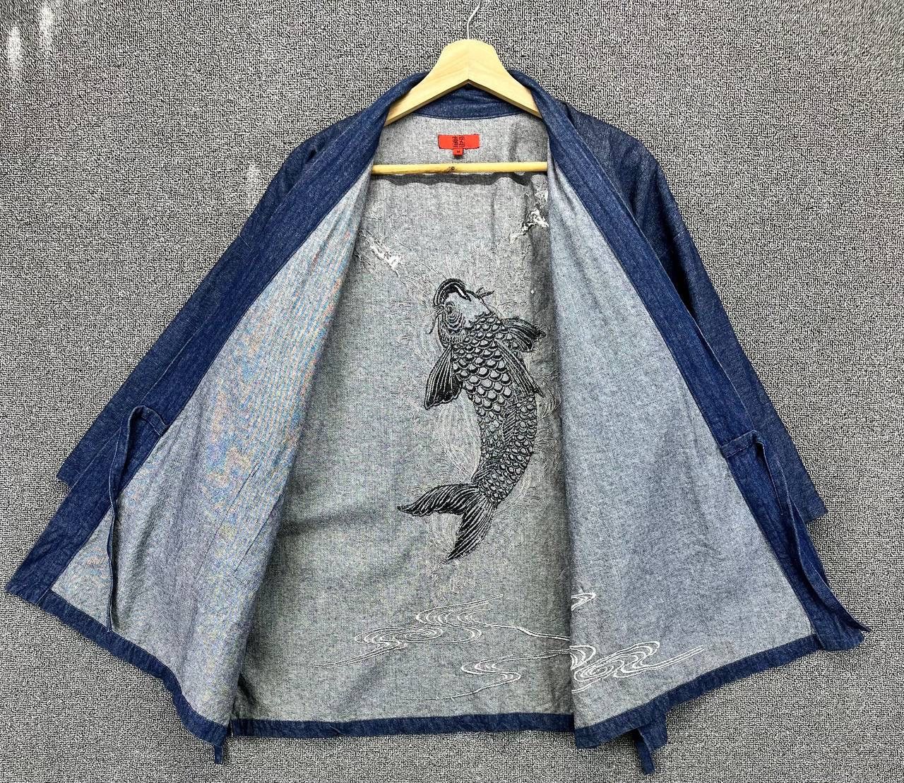 Japanese Brand Vintage Japanese Koi Fish Embroidered Denim Kimono Jacket Size US L / EU 52-54 / 3 - 7 Thumbnail