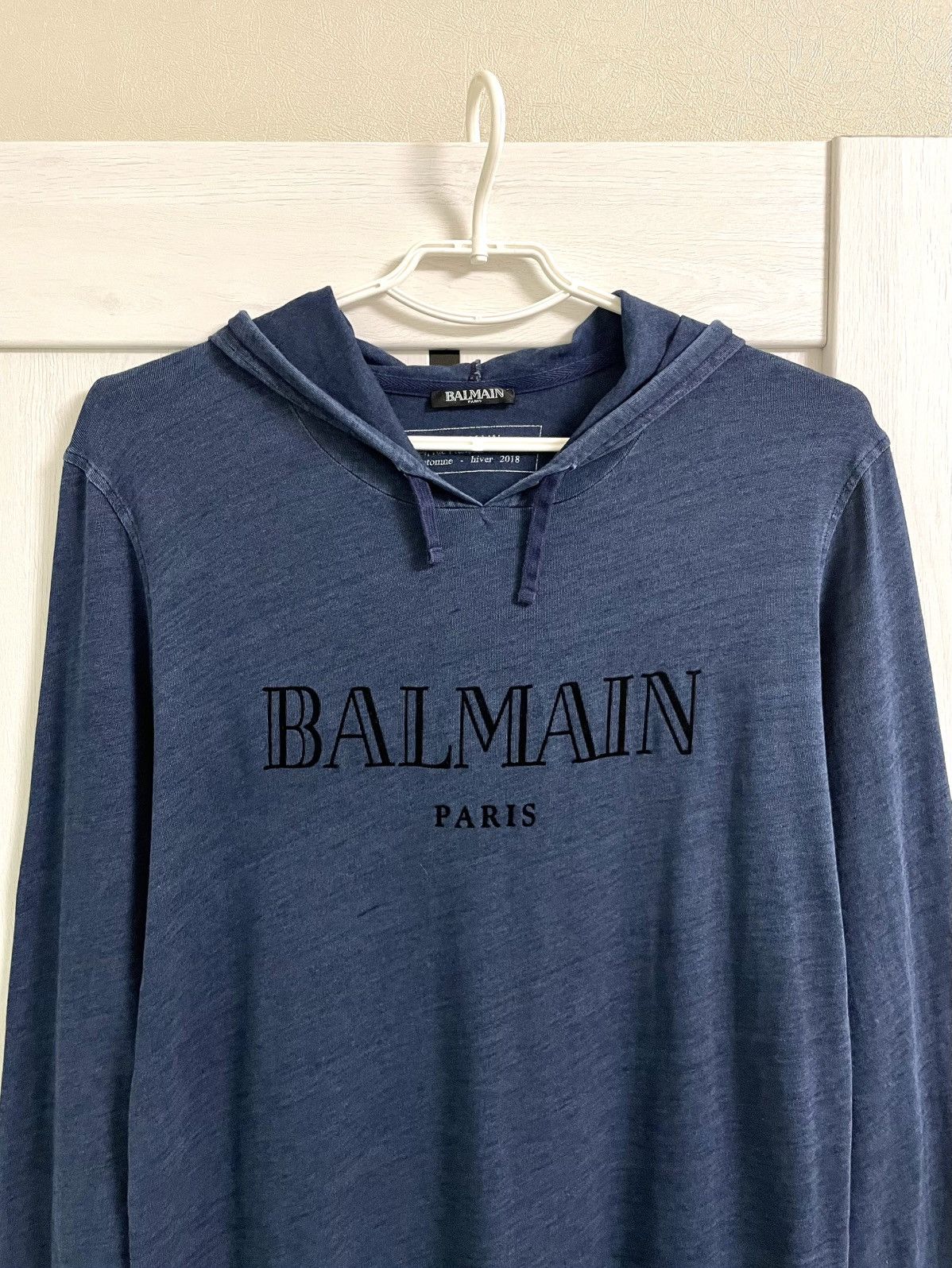Balmain Balmain Velour Logo Hooded Long Sleeve T-Shirt Hoodie Size US M / EU 48-50 / 2 - 2 Thumbnail