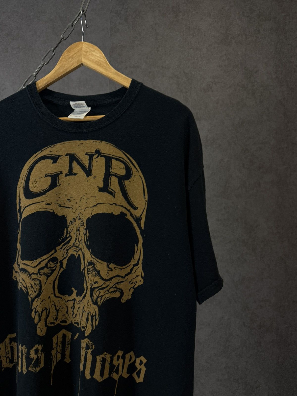 Guns N' Roses Guns N Roses 2009 rock band tee Size US XL / EU 56 / 4 - 2 Thumbnail