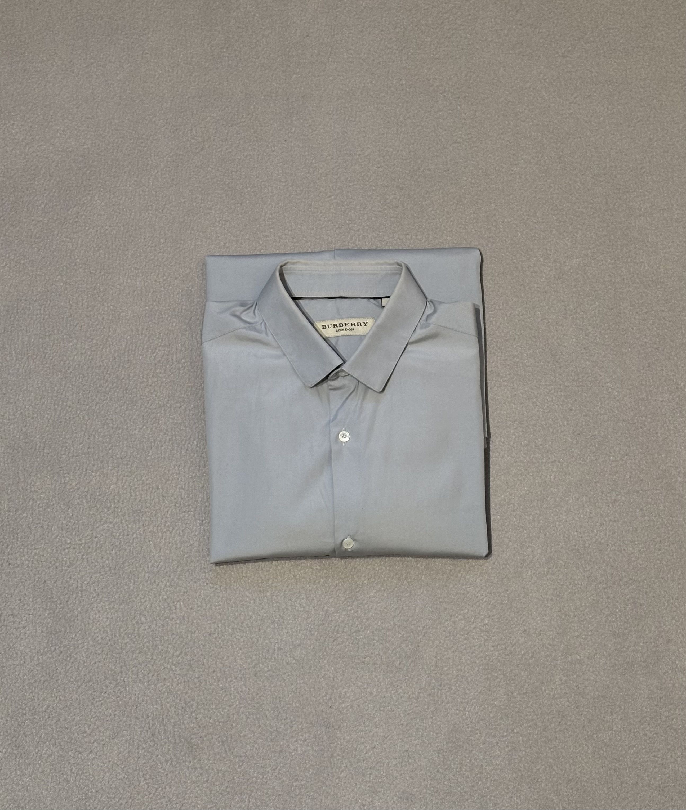 Burberry Burberry Gray shirt size 37 Size US S / EU 44-46 / 1 - 22 Thumbnail