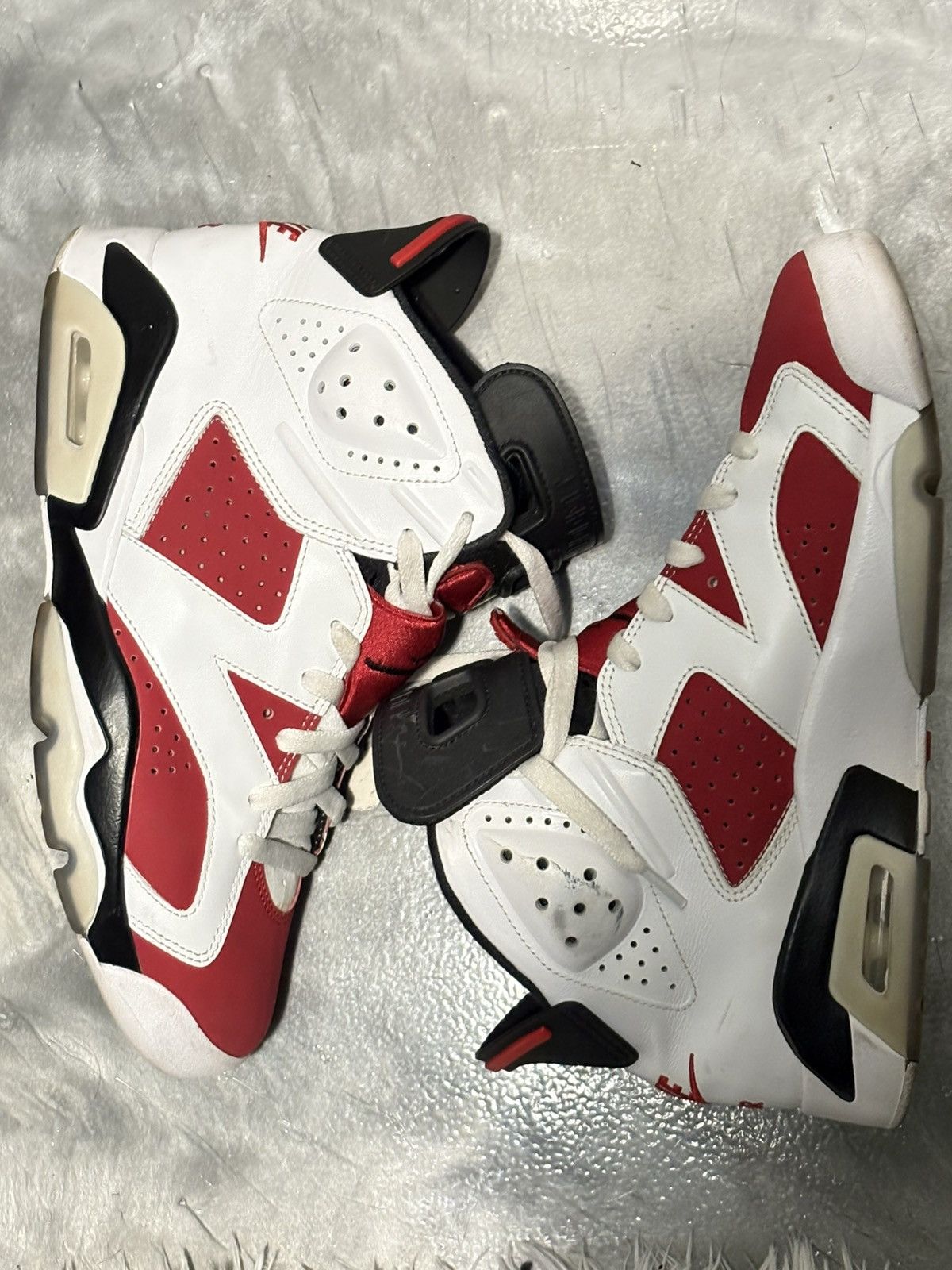 Jordan Brand Jordan 6 Carmine’s Size US 9 / EU 42 - 2 Thumbnail