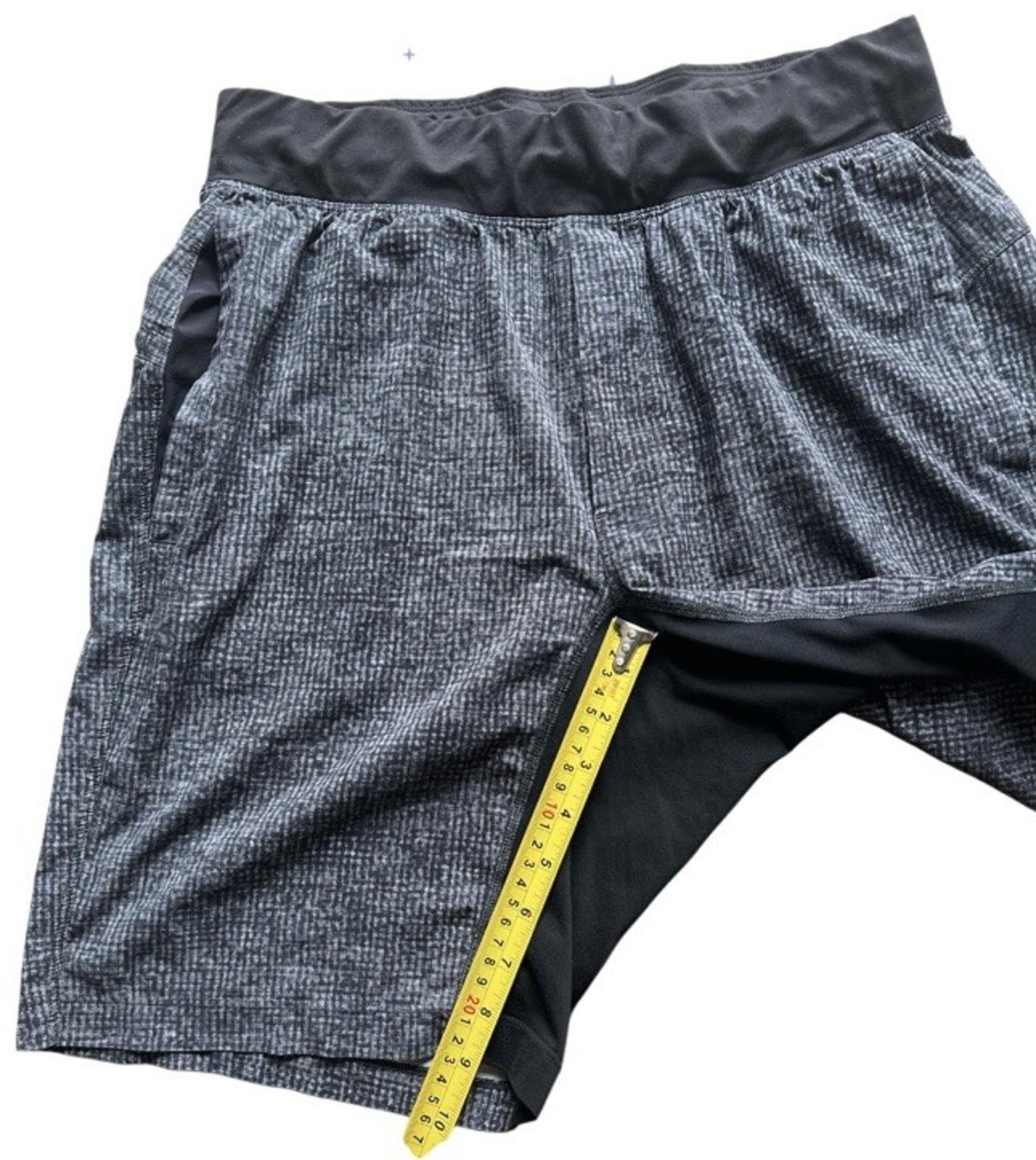 Lululemon Lululemon T.H.E. Short Linerless 9" Sz Medium Size US 32 / EU 48 - 5 Thumbnail