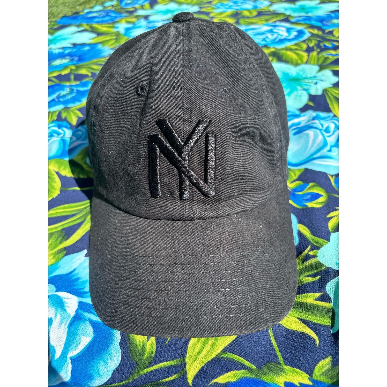 & Other Stories Black New York Adjustable Baseball Hat Size ONE SIZE - 1 Thumbnail