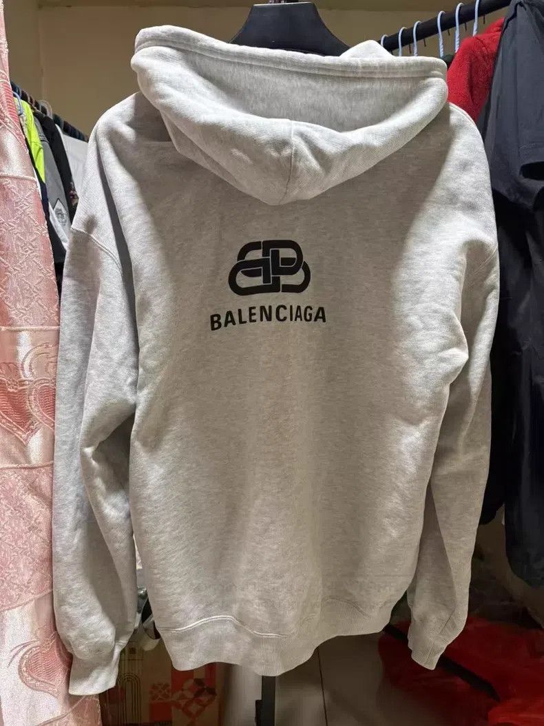 Balenciaga Balenciaga Back buckle hooded sweatshirt Size US S / EU 44-46 / 1 - 1 Thumbnail