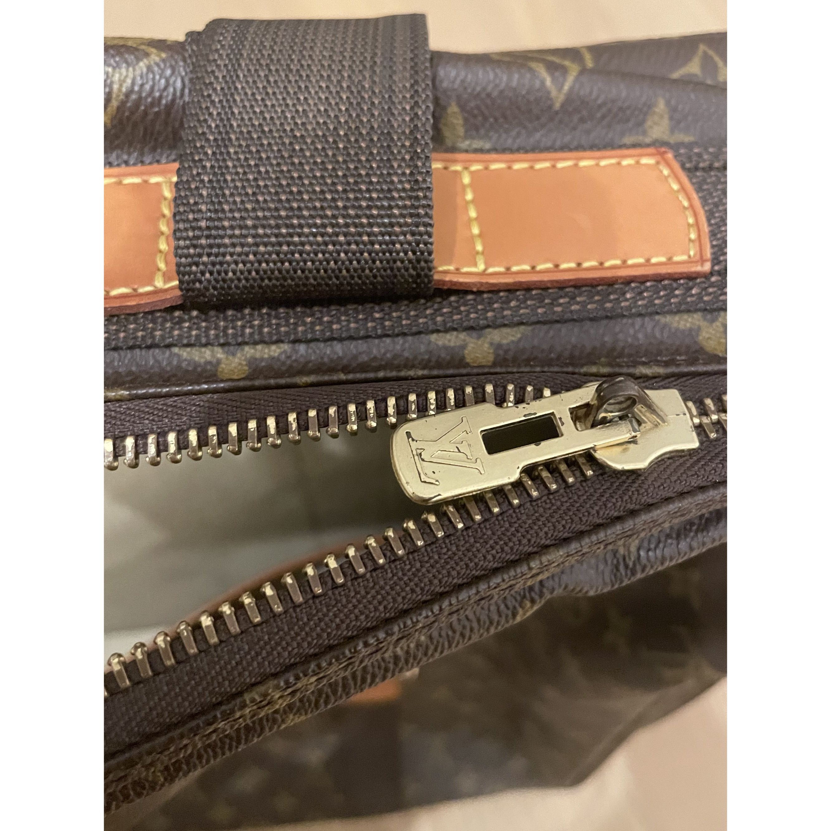 Louis Vuitton Louis Vuitton Monogram Canvas & Leather Travel Suitcase Size ONE SIZE - 12 Thumbnail