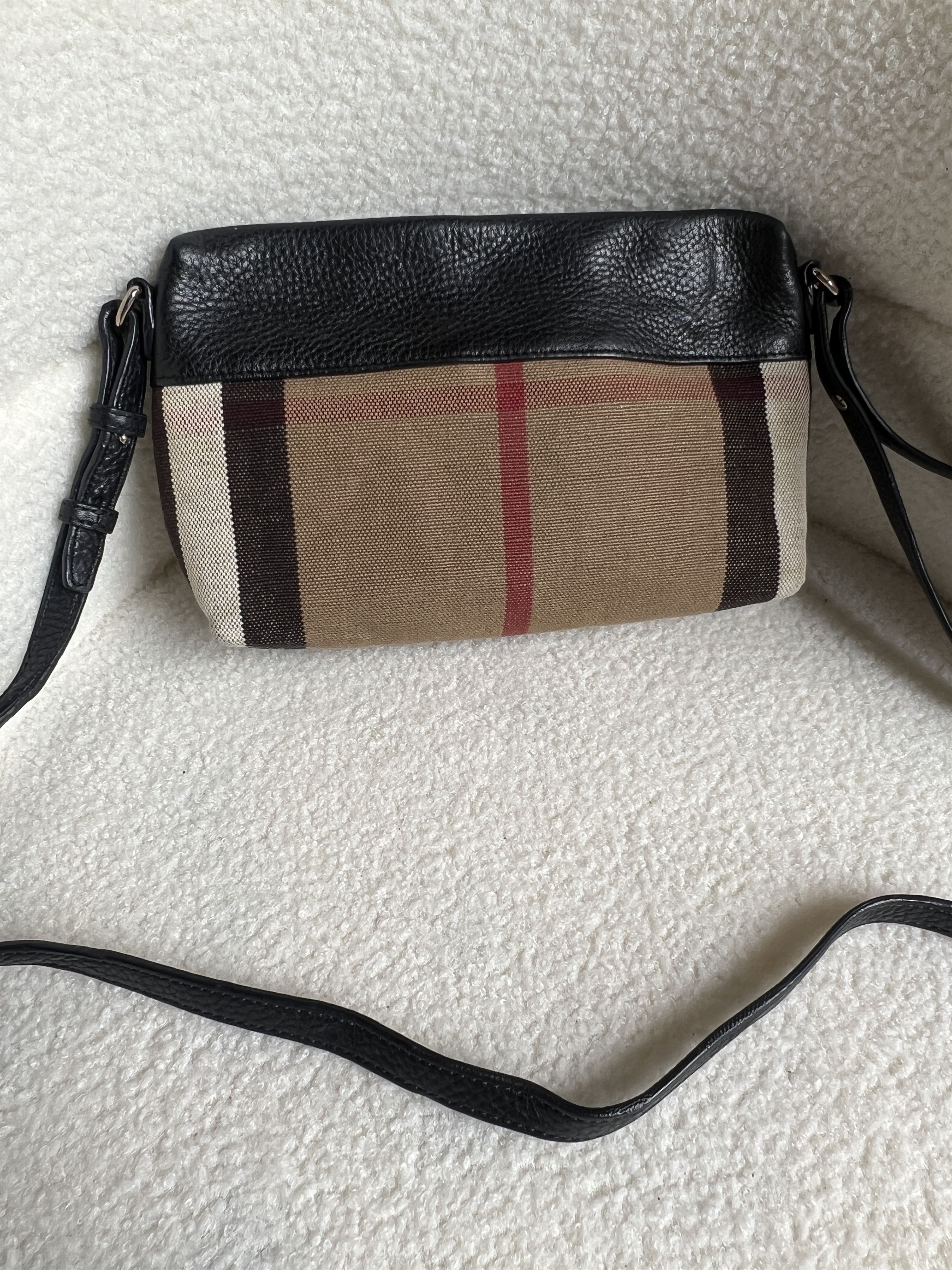 Burberry Authentic Burberry Nova Check Shoulder Bag Size ONE SIZE - 2 Thumbnail