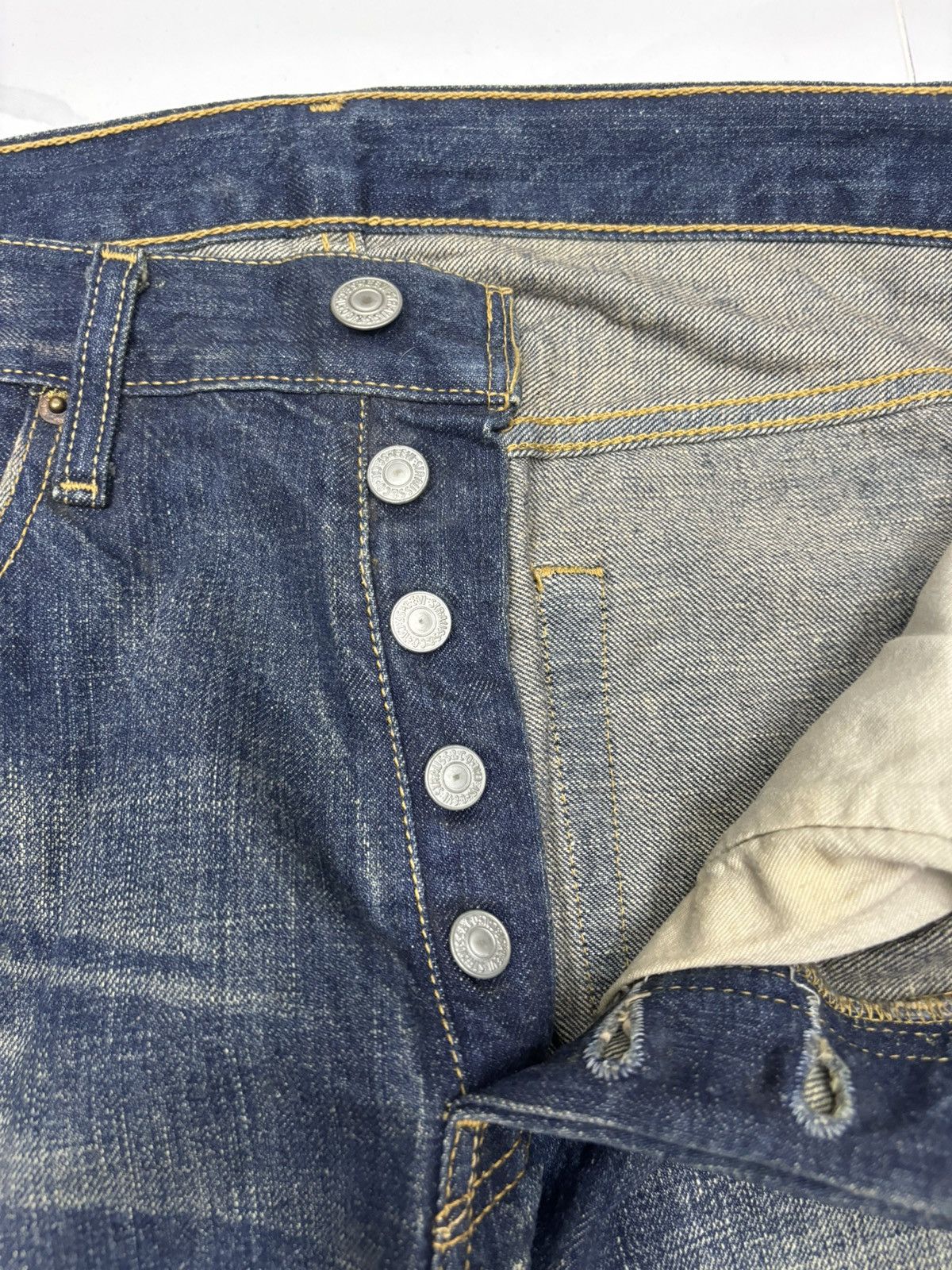 Levi's RARE LEVIS 501 JAPAN DISTRESSED DENIM JEANS Size US 32 / EU 48 - 16 Thumbnail