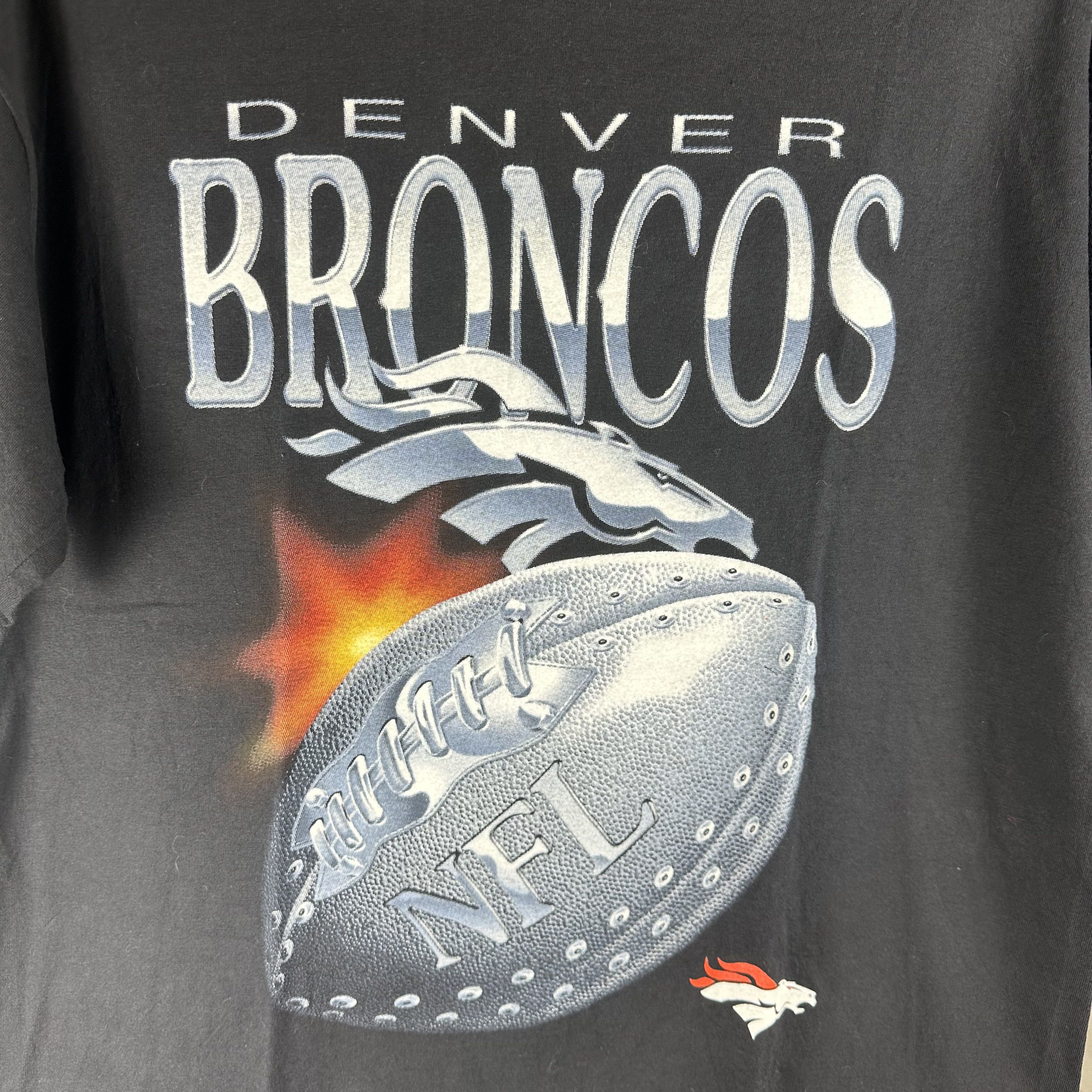 Vintage 90s Denver Broncos Football NFL Graphic Large T-shirt Size US L / EU 52-54 / 3 - 2 Thumbnail