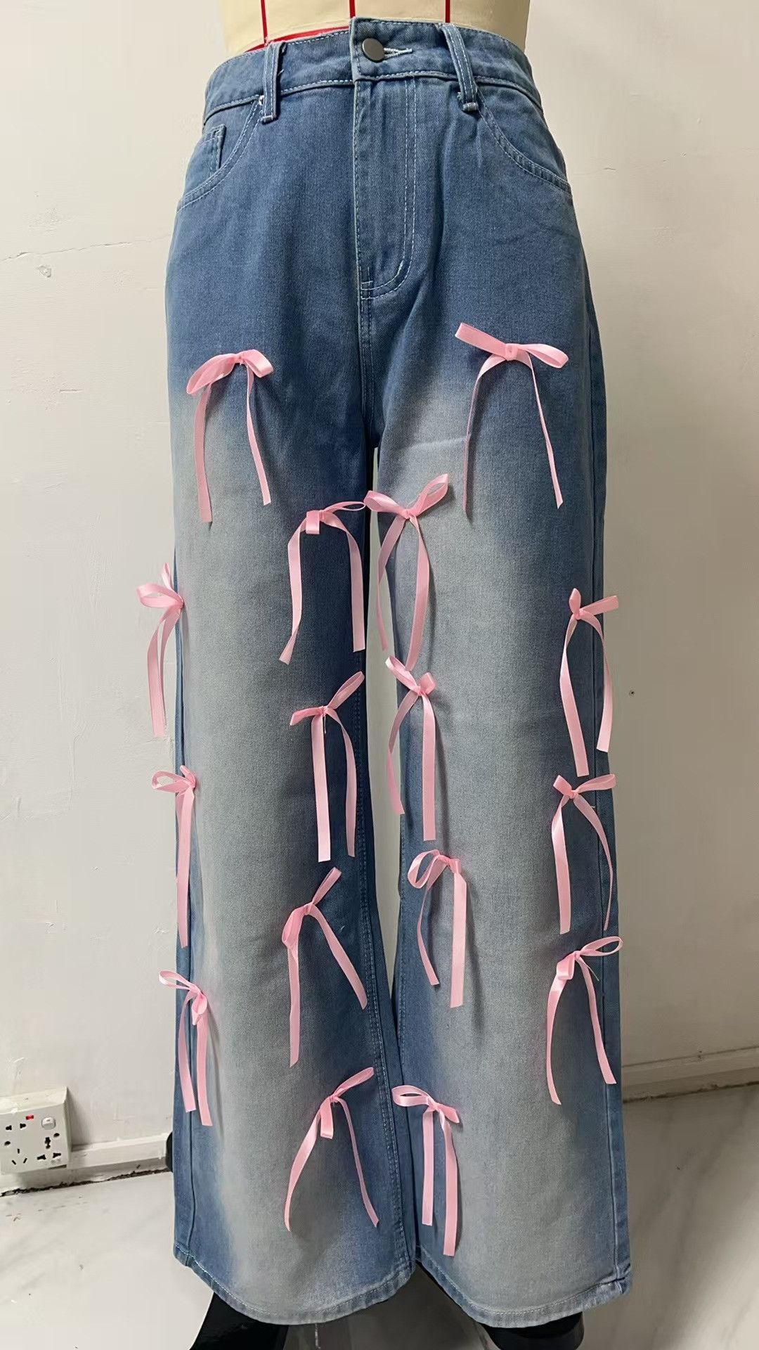 Other Bow high waist wide leg jeans Size 30" / US 8 / IT 44 - 1 Thumbnail