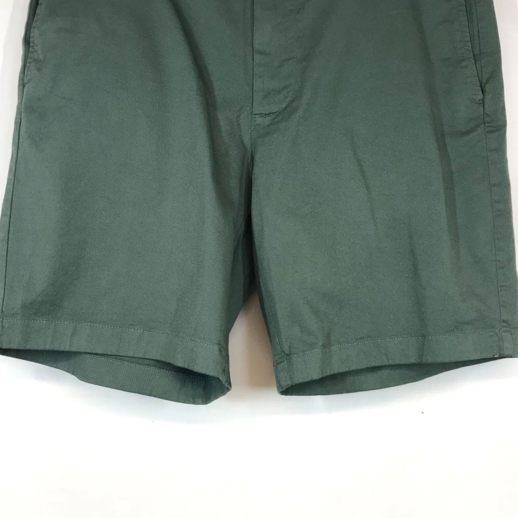 J.Crew J. CREW Mens 35 GREEN POLYESTER BLEND CHINO SHORTS Size US 35 - 3 Thumbnail