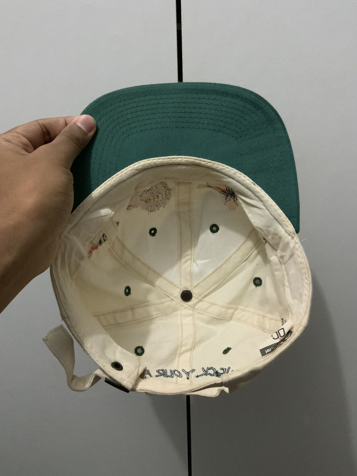 Vintage Vintage Young An Check Your Fly Fishing Hat Cap Size ONE SIZE - 8 Thumbnail