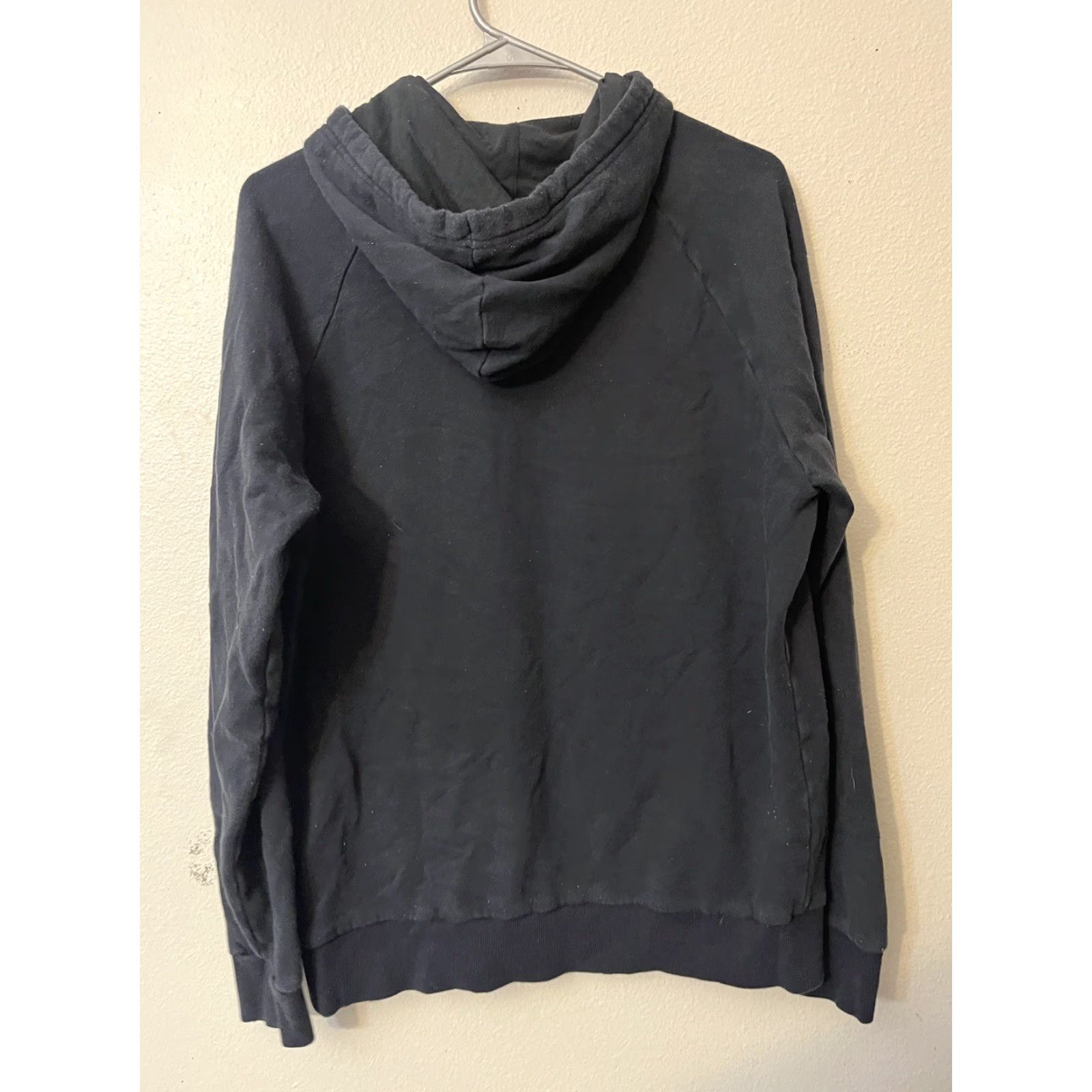 Under Armour Under Armour Hoodie Mens Size Medium Black Logo Fleece Pullover Sweatshirt Crew Neck Distressed Regular Fit Size US M / EU 48-50 / 2 - 3 Thumbnail
