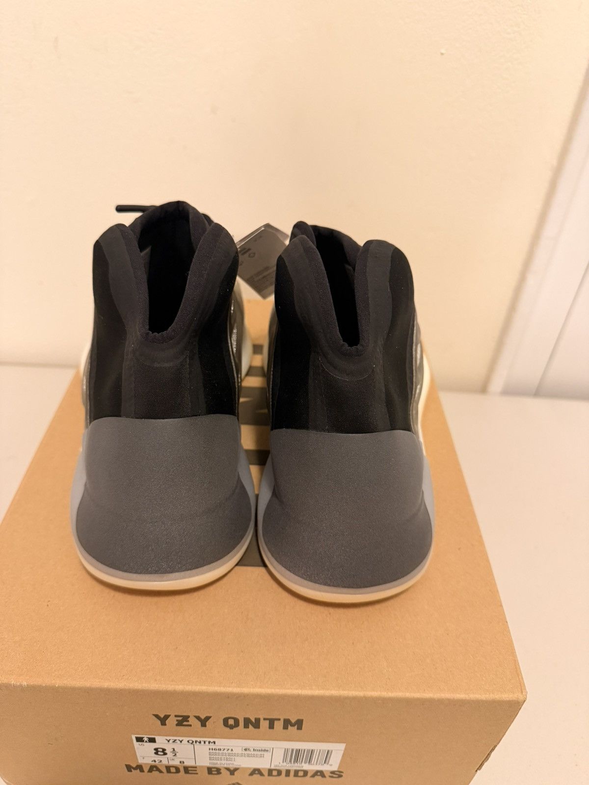 Yeezy Yeezy QNTM Barium Size 8.5 M Size US 8.5 / EU 41-42 - 4 Thumbnail