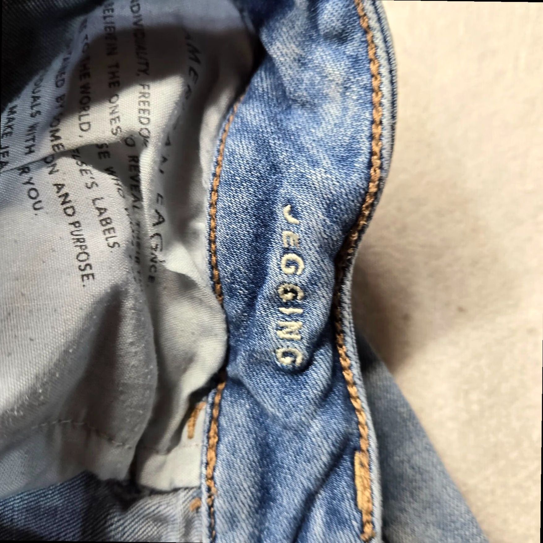 American Eagle Outfitters American Eagle High Rise Distressed Skinny Jegging Jeans Women's Blue Size 2 Size 26" / US 2 / IT 38 - 5 Thumbnail