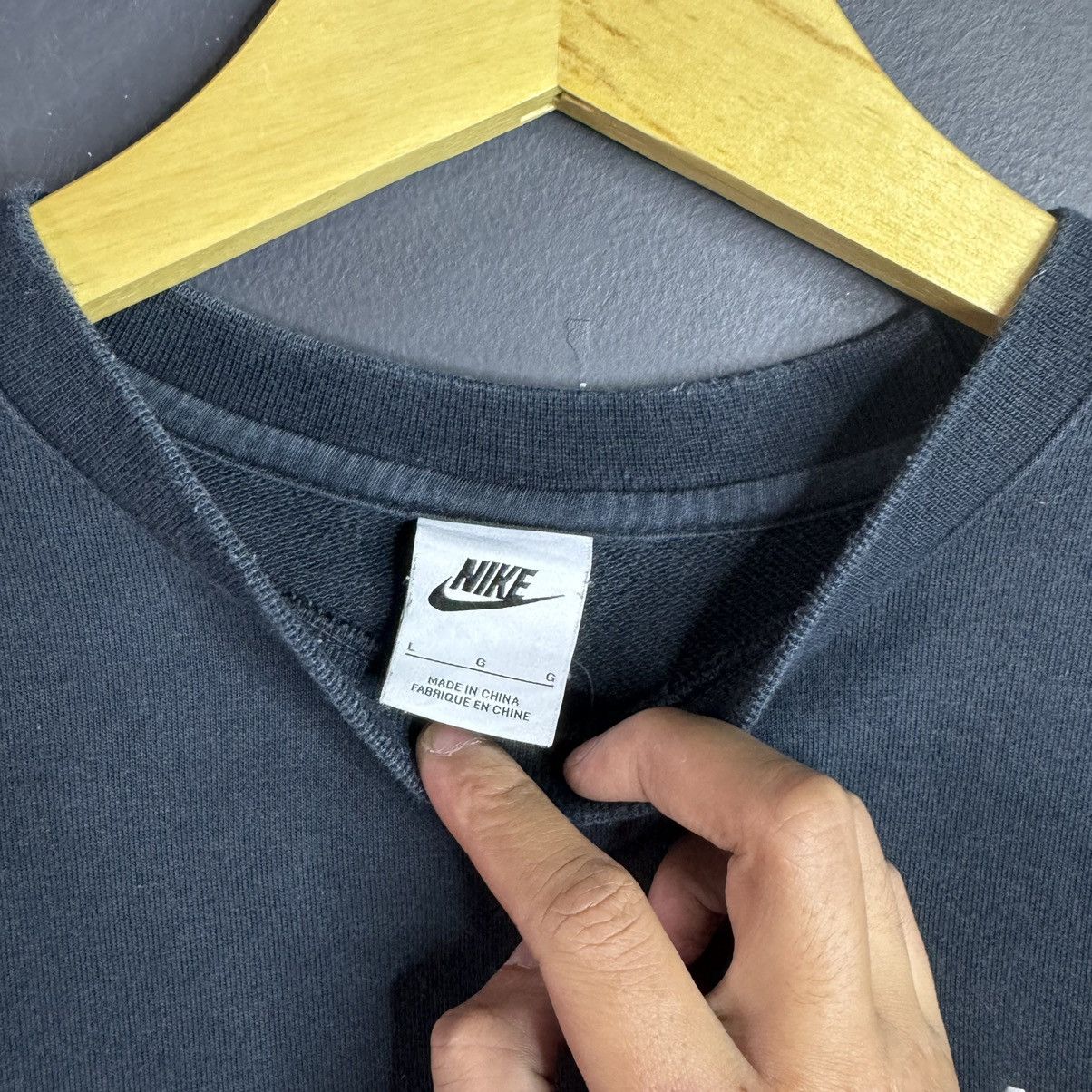 Nike NIKE SUNFADED CREWNECK Y2K SWOOSH LOGO BASIC RARE Size US M / EU 48-50 / 2 - 3 Thumbnail