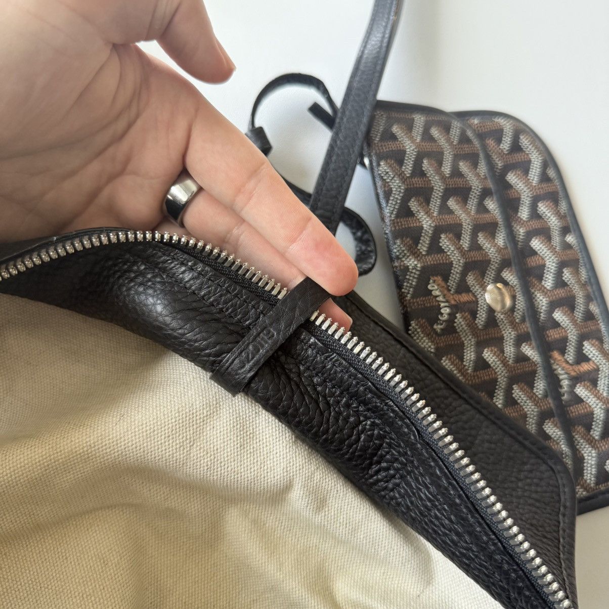 Goyard 2011 Goyard Discontinued Hardy GM Bag Size ONE SIZE - 17 Thumbnail