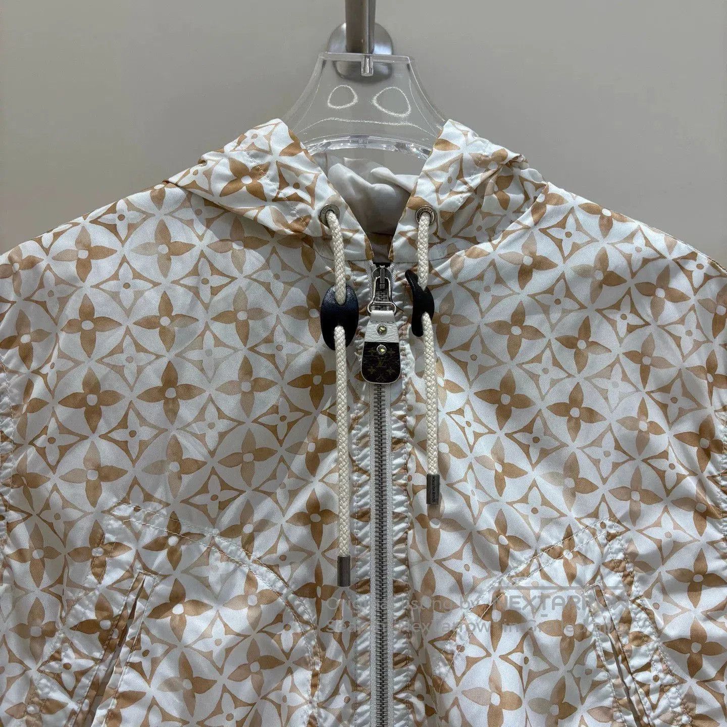 Louis Vuitton Louis Vuitton Monogram Summer Parka. Size US S / EU 44-46 / 1 - 3 Thumbnail