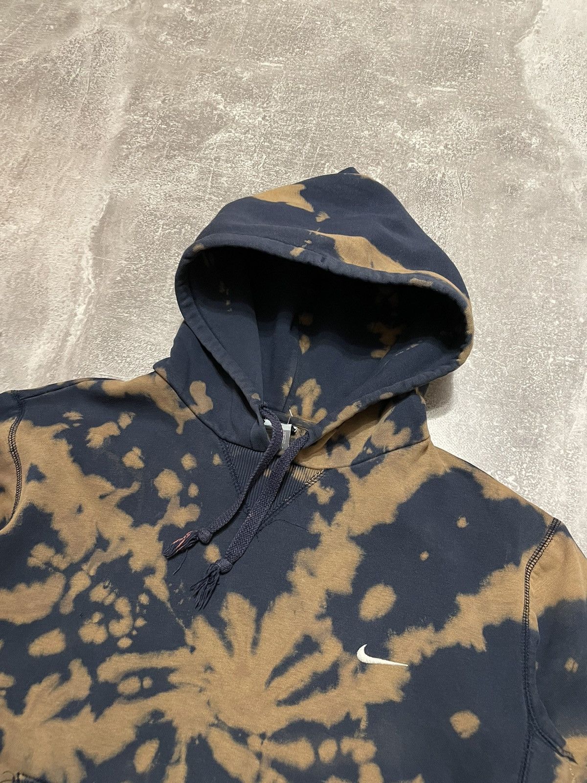 Nike Vintage Nike Swoosh Logo Custom Tie Dye Hoodie Size US M / EU 48-50 / 2 - 5 Thumbnail