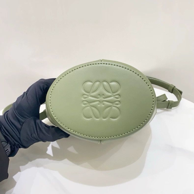 Loewe loewe Green Balloon Bucket Bag 2503-Nextarrow Size ONE SIZE - 6 Thumbnail