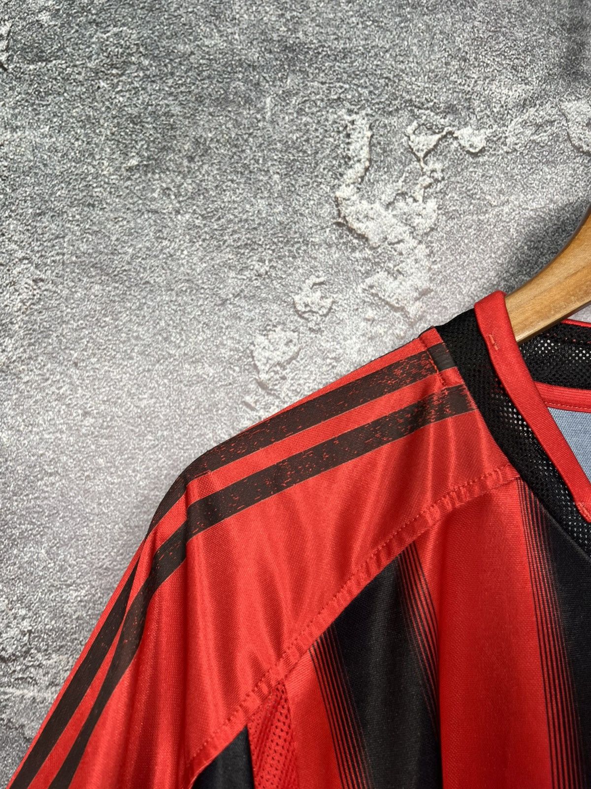 Adidas Adidas Vintage AC Milan 2004 Opel Jersey T-shirt Size US XL / EU 56 / 4 - 14 Thumbnail