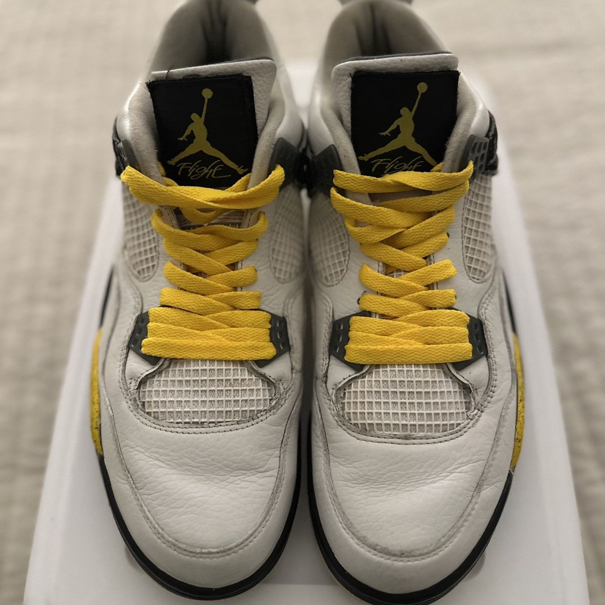 Jordan Brand Jordan 4 Tour Yellow Rare Air Retro OG Size 11 Size US 11 / EU 44 - 3 Thumbnail