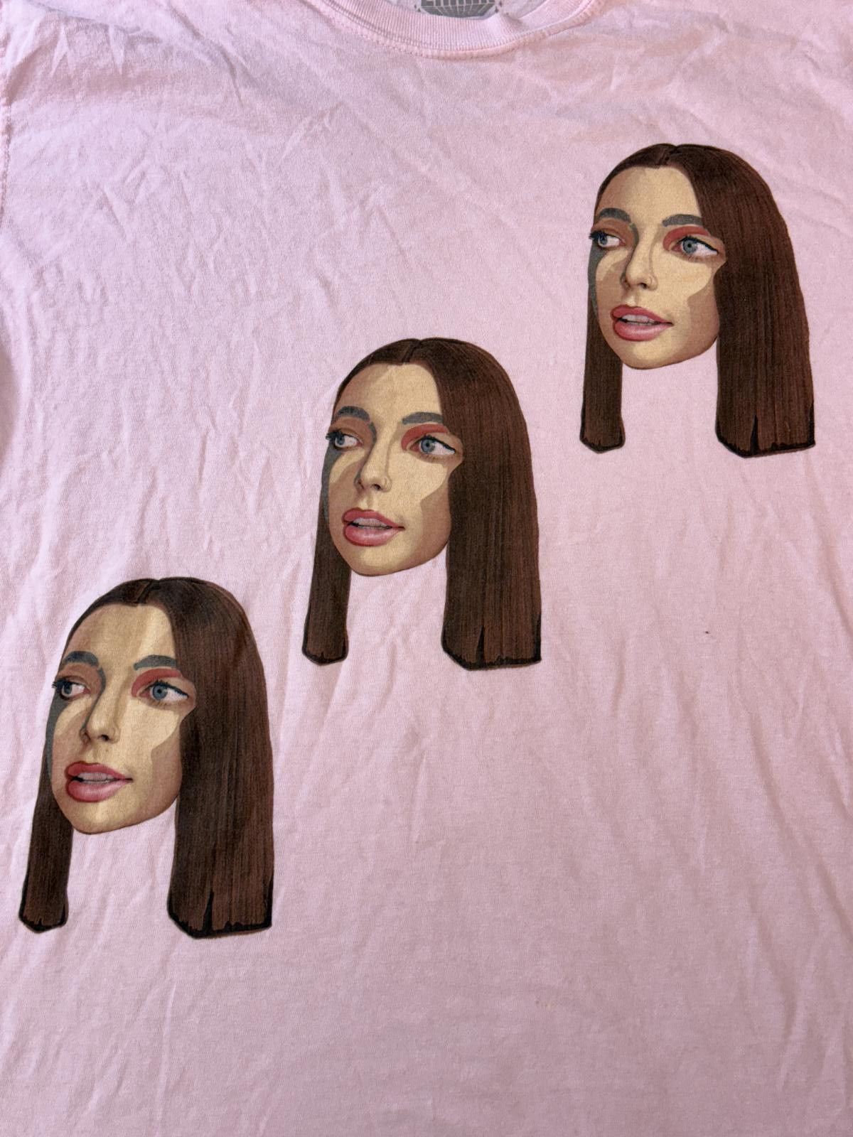 Designer Emma Chamberlain Influencer T-shirt Digital Avatar - M Size US M / EU 48-50 / 2 - 3 Thumbnail