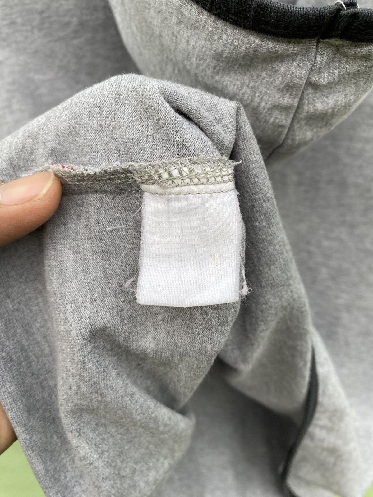Japanese Brand Japanese Clean Aesthetic V-Neck Hoodie Essential Wear Style Size US L / EU 52-54 / 3 - 13 Thumbnail