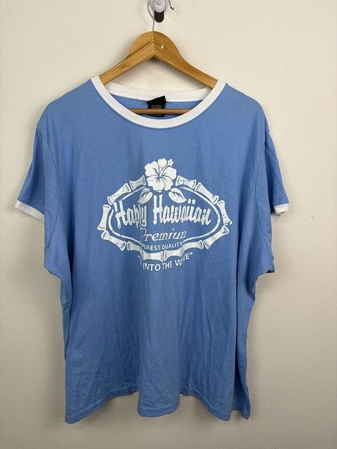 Vintage Vintage 90's Baileys Point Happy Hawaiian Two Tone Pullover T-Shirt Size XXL Size US XXL / EU 58 / 5 - 1 Thumbnail