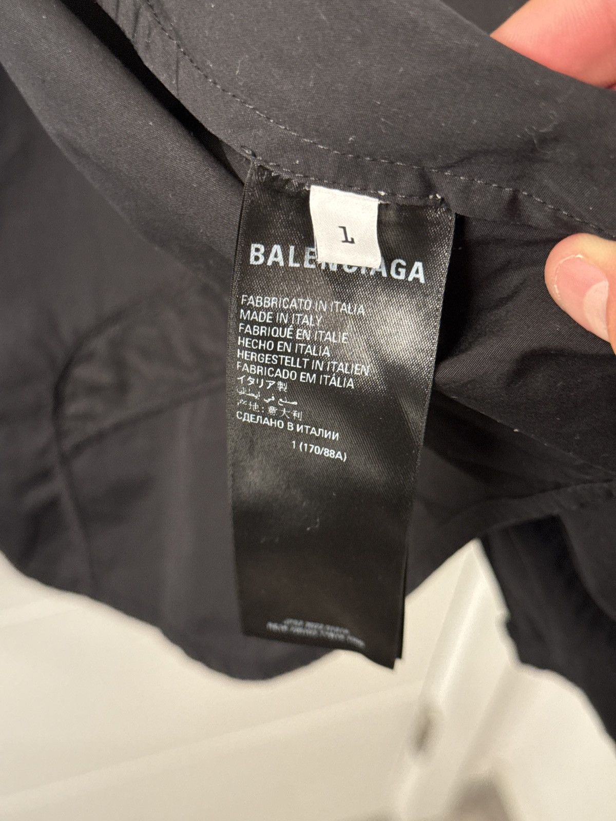 Balenciaga Balenciaga 3B Logo Track Suit Jacket in Black Size US S / EU 44-46 / 1 - 9 Thumbnail