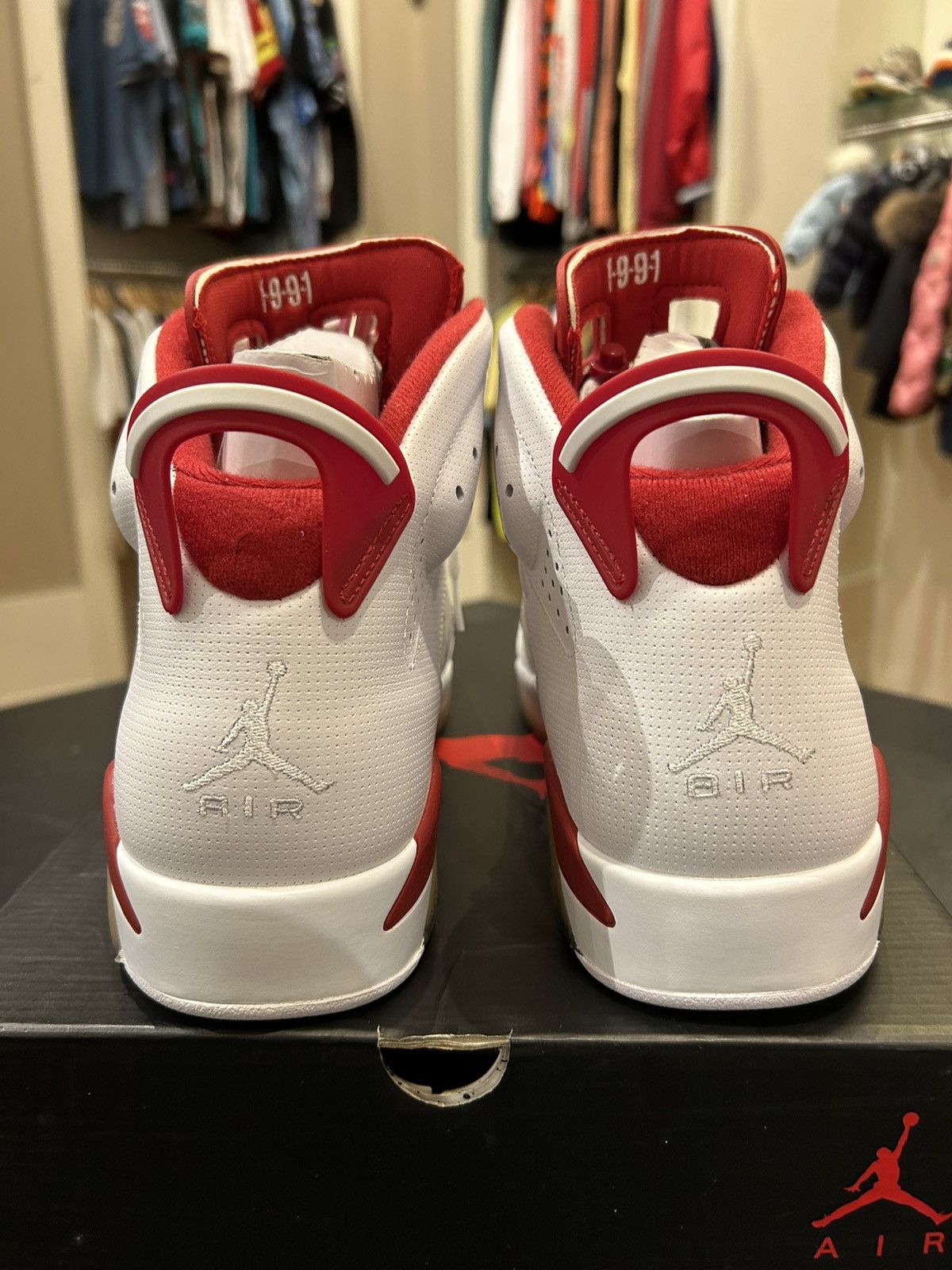 Jordan Brand Jordan 6 Retro ‘Alternate Hare’ Size US 11 / EU 44 - 3 Thumbnail