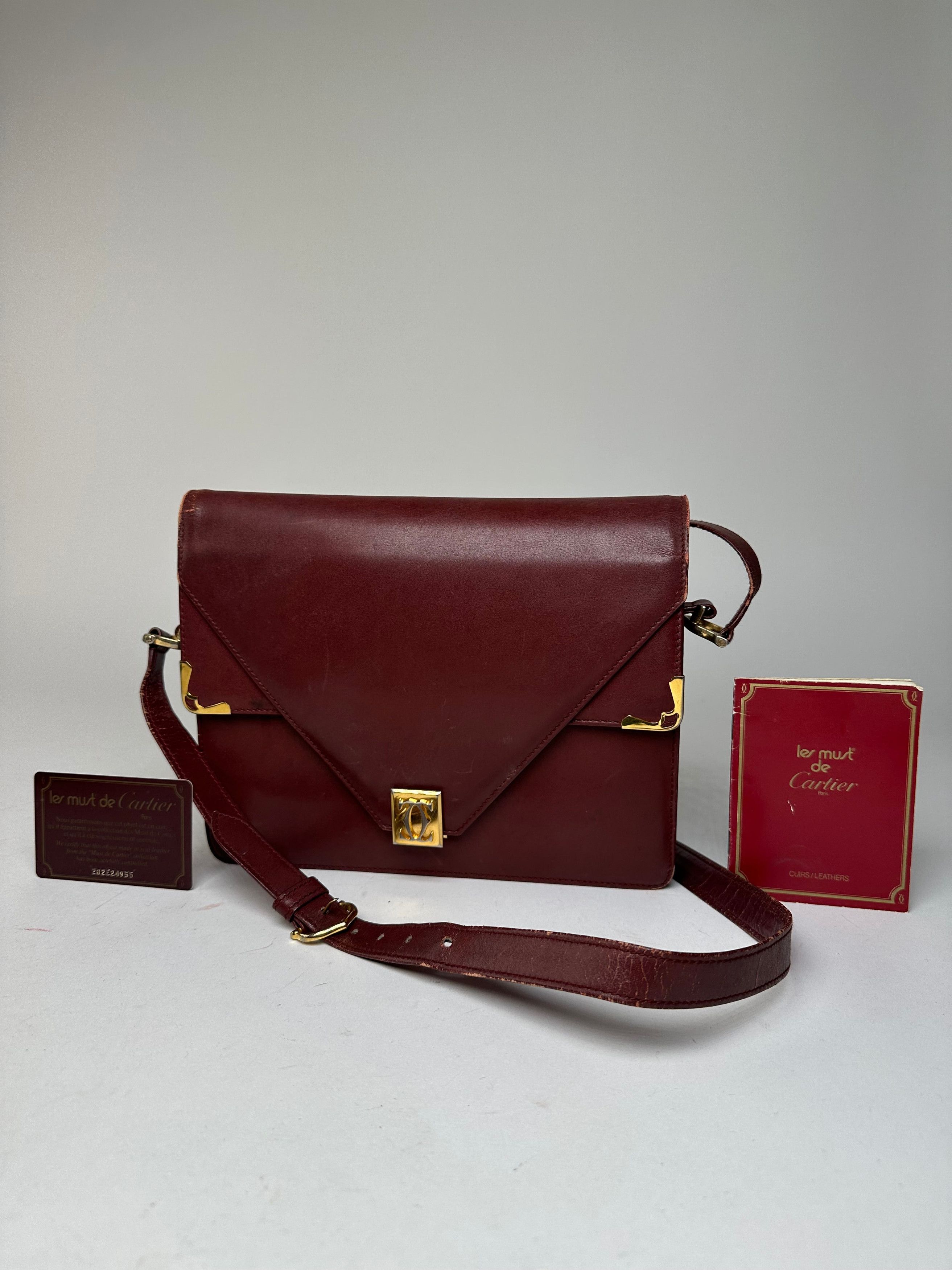 Cartier Vintage Must Envelope Shoulder Bag Leather Burgundy Size ONE SIZE - 1 Thumbnail