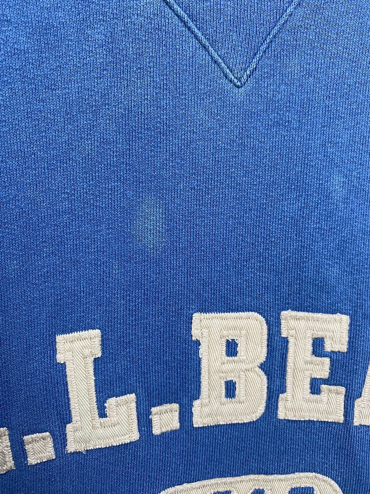 L.L. Bean Vintage LL Bean Sweatshirt Spellout Pullover Crewneck Size L Size US L / EU 52-54 / 3 - 7 Thumbnail
