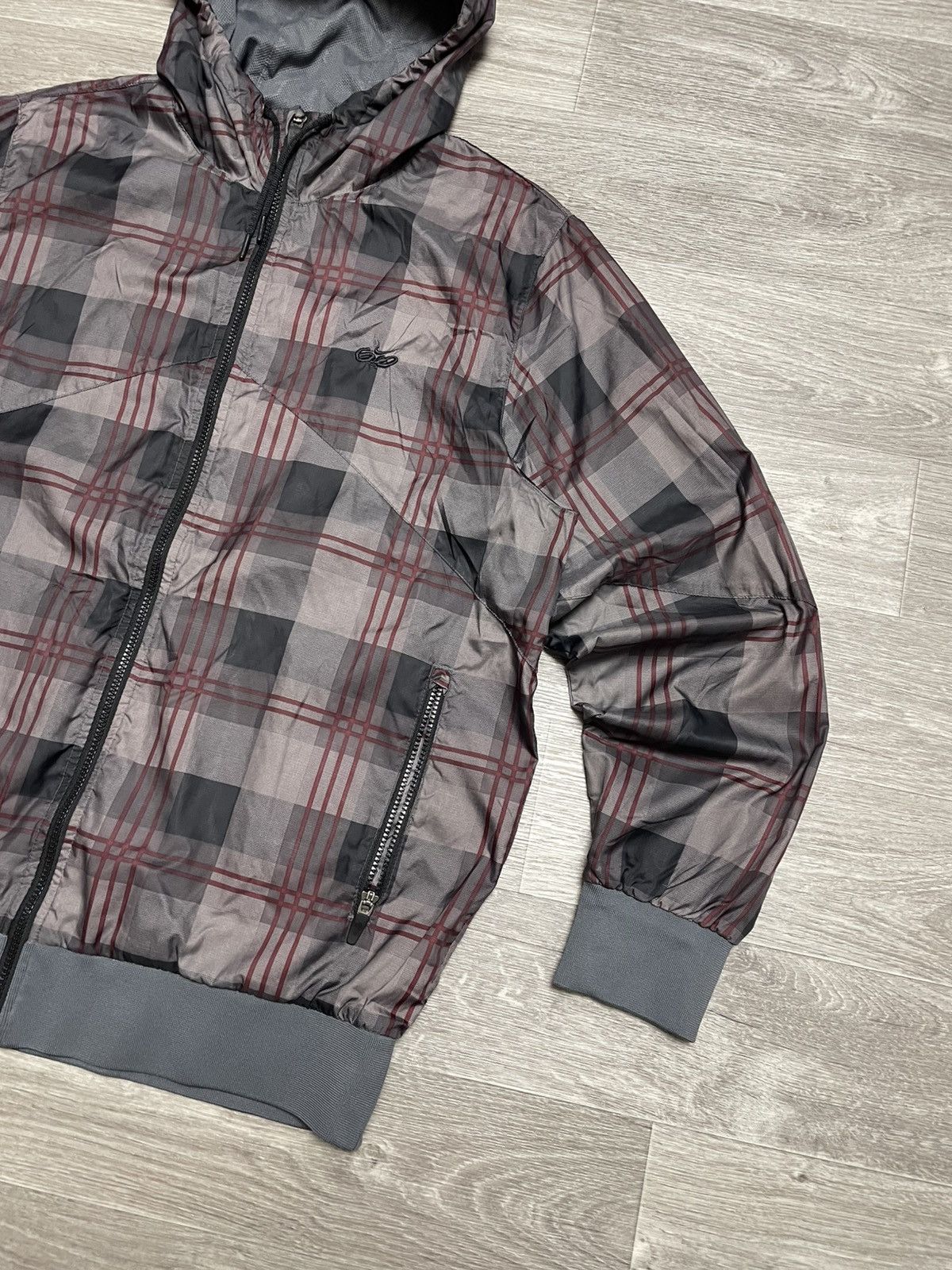 Nike SB Vintage Nike 6.0 Skateboarding Checkered Windbreaker Jacket Size US XL / EU 56 / 4 - 5 Thumbnail