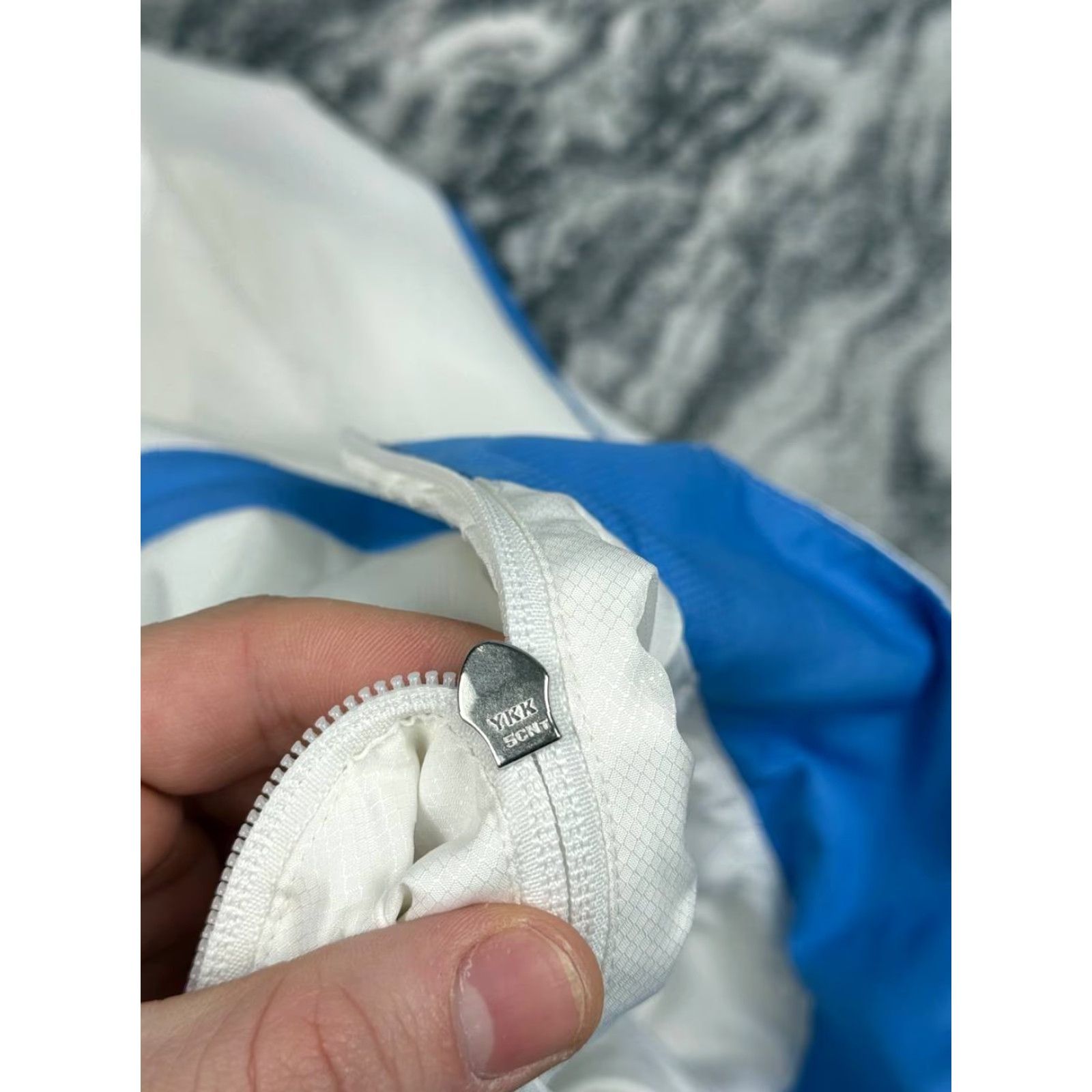 Lacoste VINTAGE Lacoste Nylon Tracksuit Jacket And Pants Men 3XL White Tracksuit Mens 3XL White Lacoste Nylon Pockets Logo Zip Size 48R - 7 Thumbnail