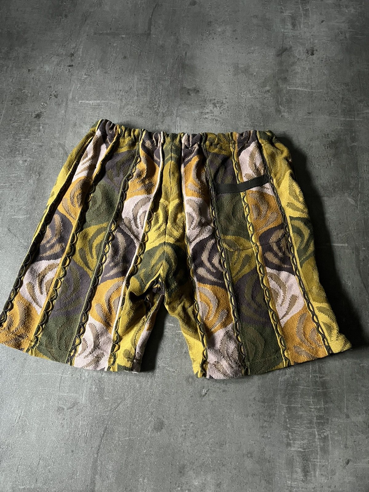 Coogi × Supreme Supreme coogi style shorts green yellow very rare Size US 32 / EU 48 - 7 Thumbnail