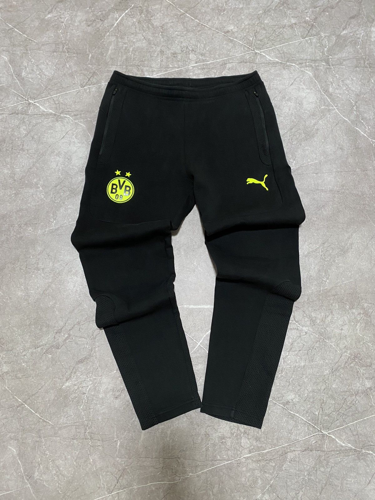 Puma Vintage Puma BVB Borussia Dortmund Soccer Football Pants Y2K Size US 33 - 2 Thumbnail