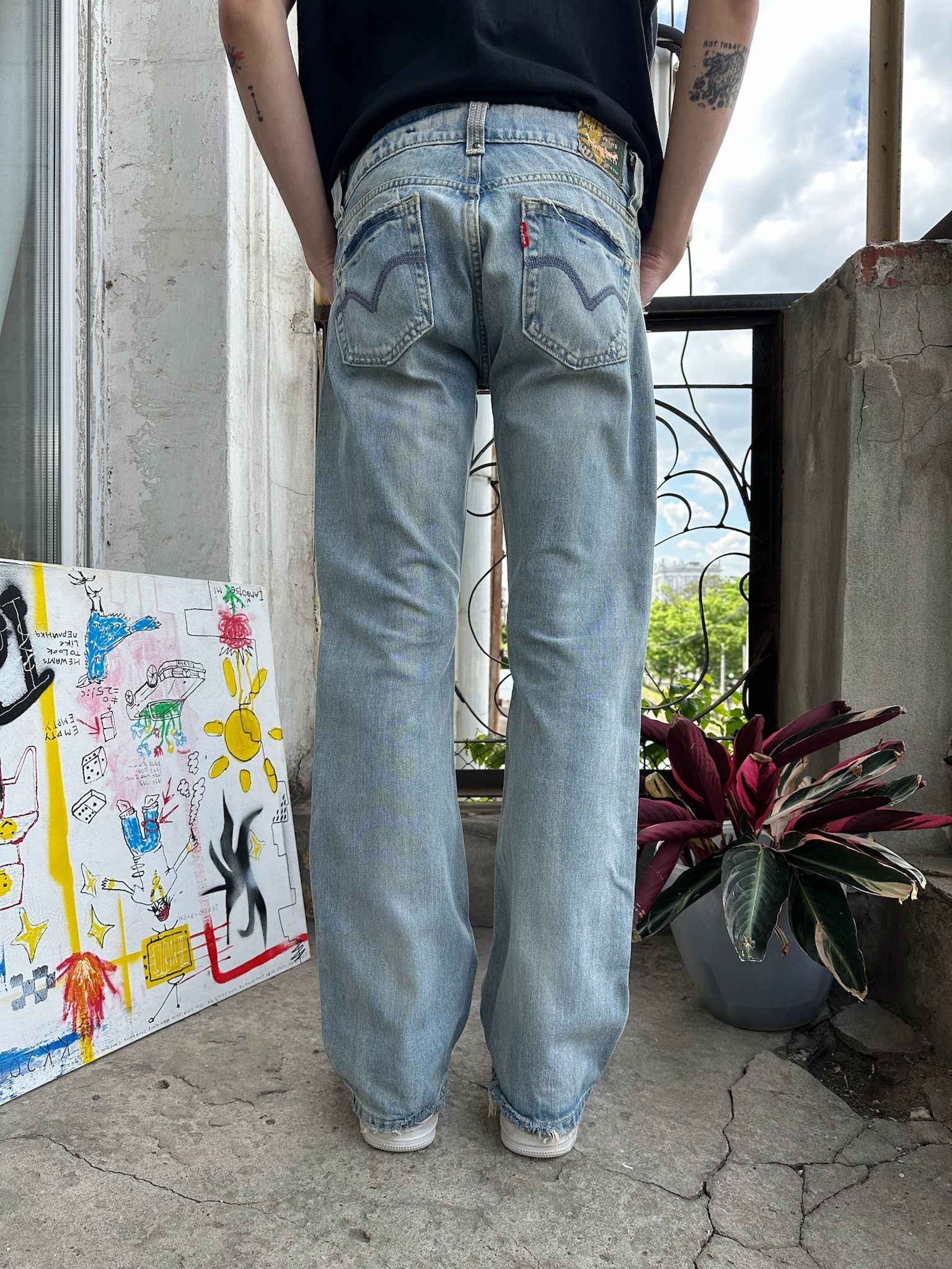 Levi's Levi’s Slouch Flare Light Wash Denim Patchwork Jeans Size US 32 / EU 48 - 6 Thumbnail