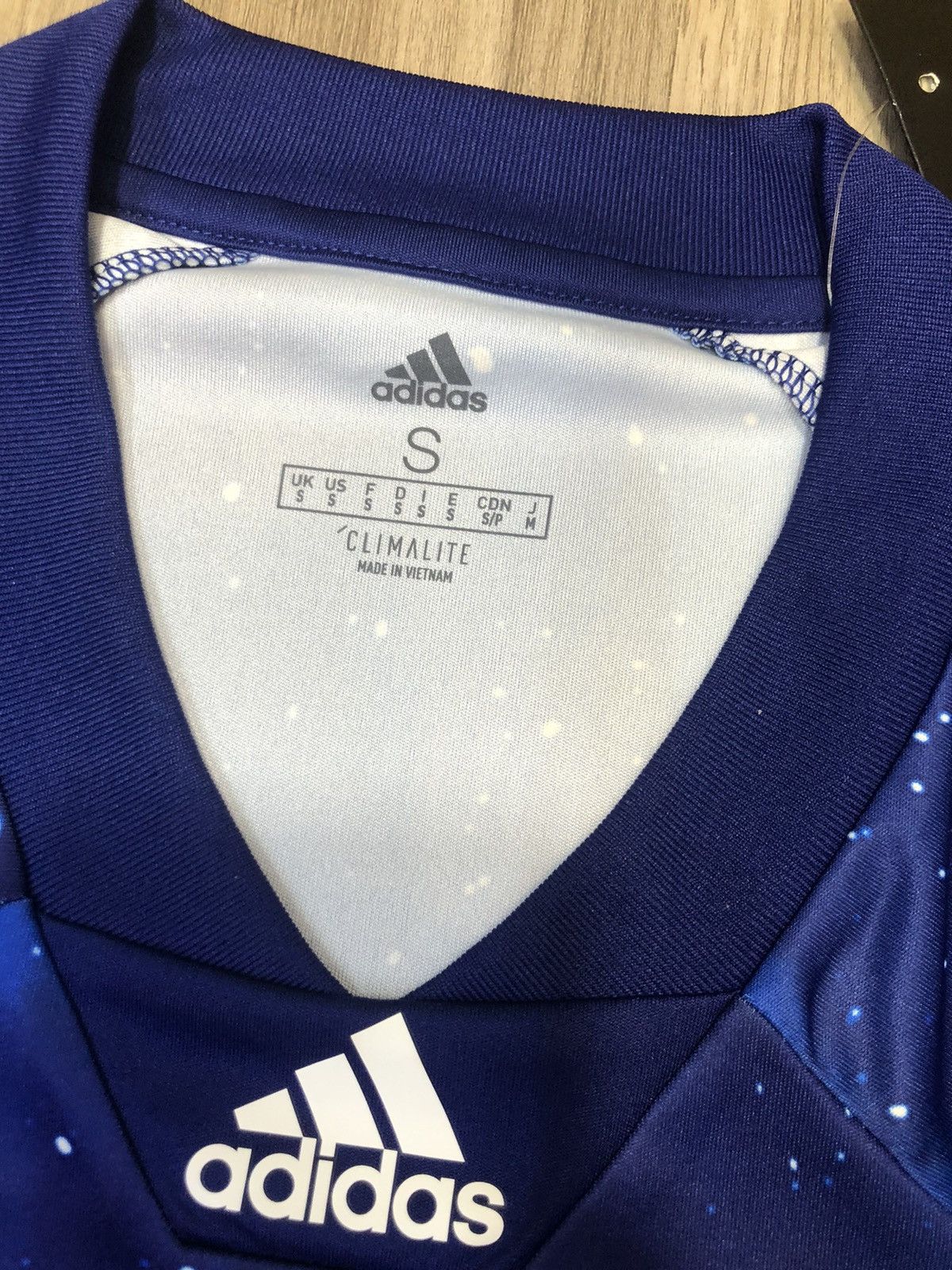 Other Real Madrid 18/19 EA sport jersey (Bnwt) Size US S / EU 44-46 / 1 - 6 Thumbnail