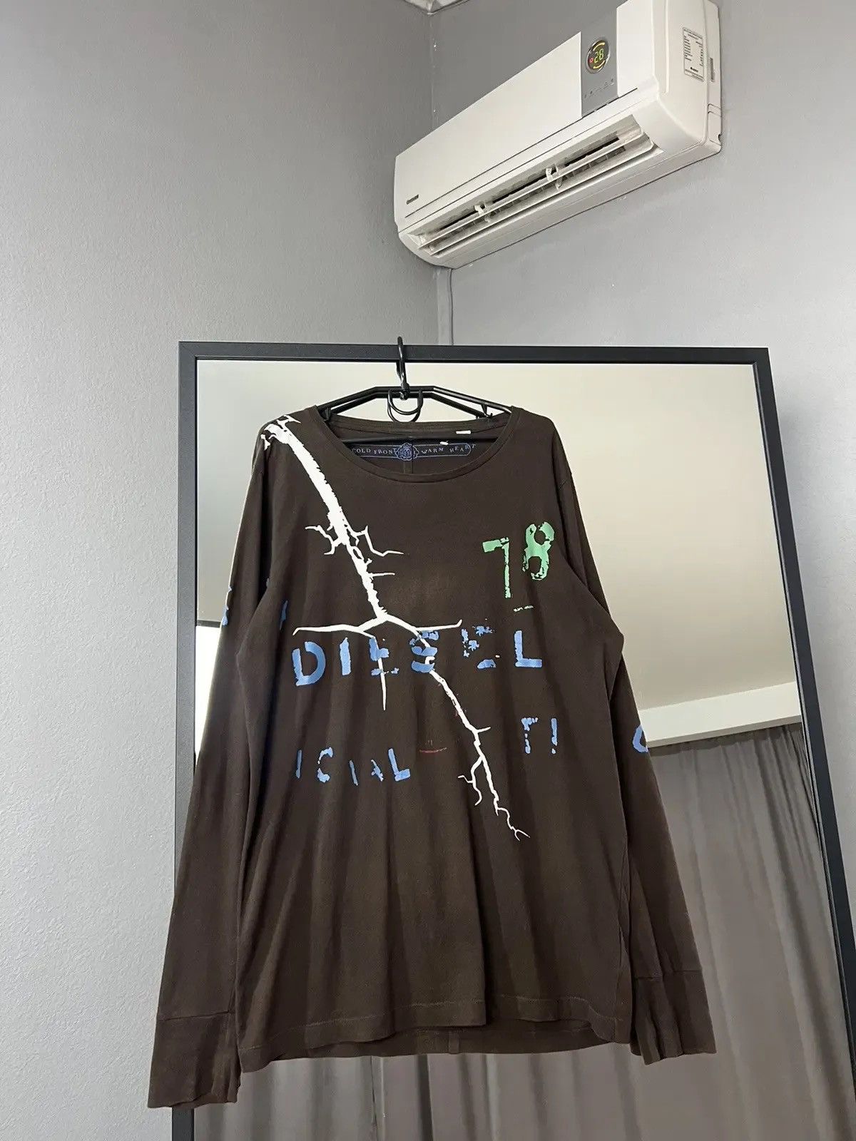 Diesel × Japanese Brand × Vintage Vintage Y2K Diesel gothic Distressed Faded Effect sweater Size US M / EU 48-50 / 2 - 2 Thumbnail