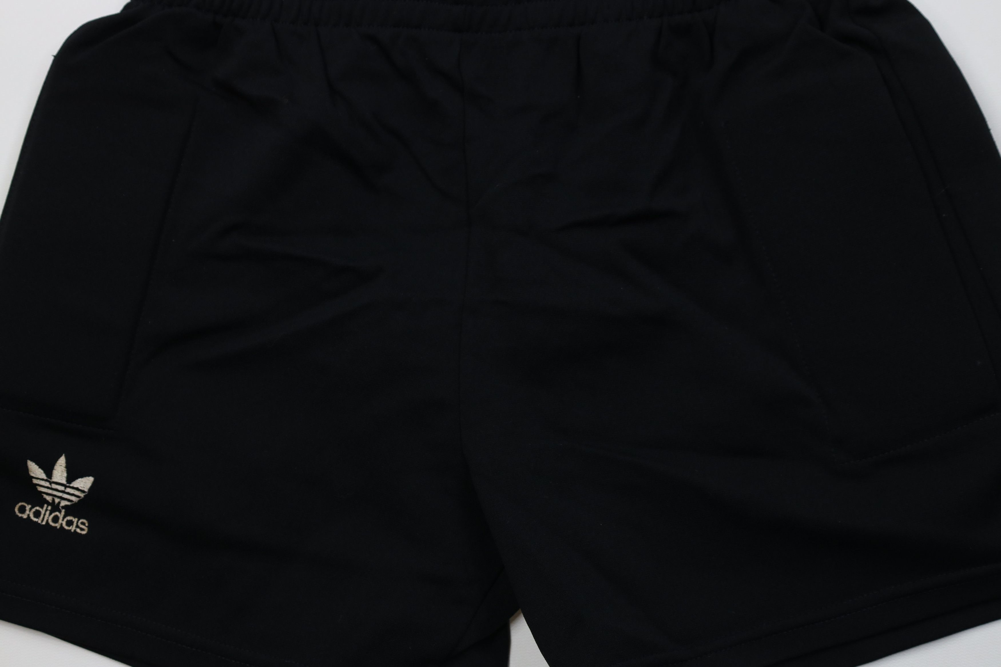 Adidas Vintage 80s Adidas Goalkeeper Goalie Soccer Shorts Black USA Size US 34 / EU 50 - 3 Thumbnail