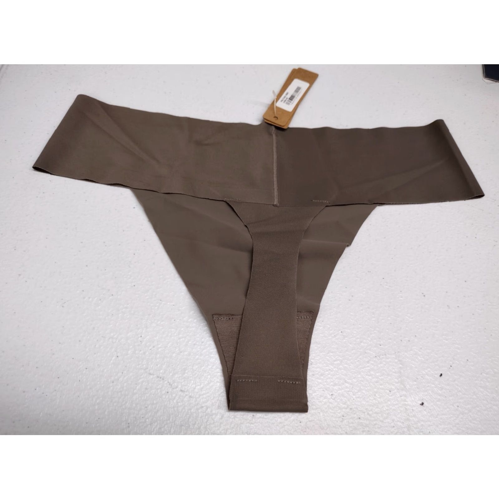 SKIMS SKIMS Panties Thong XS Chocolate Brown 1 Pack Women Hipster Beach Rise Mid Foil Accent Brand: Skims Size 26" / US 2 / IT 38 - 7 Thumbnail