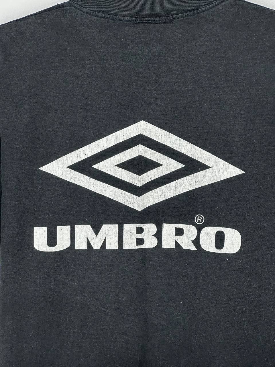 Umbro Vintage Umbro t shirt oversize y2k big logo Faded Size US L / EU 52-54 / 3 - 9 Thumbnail