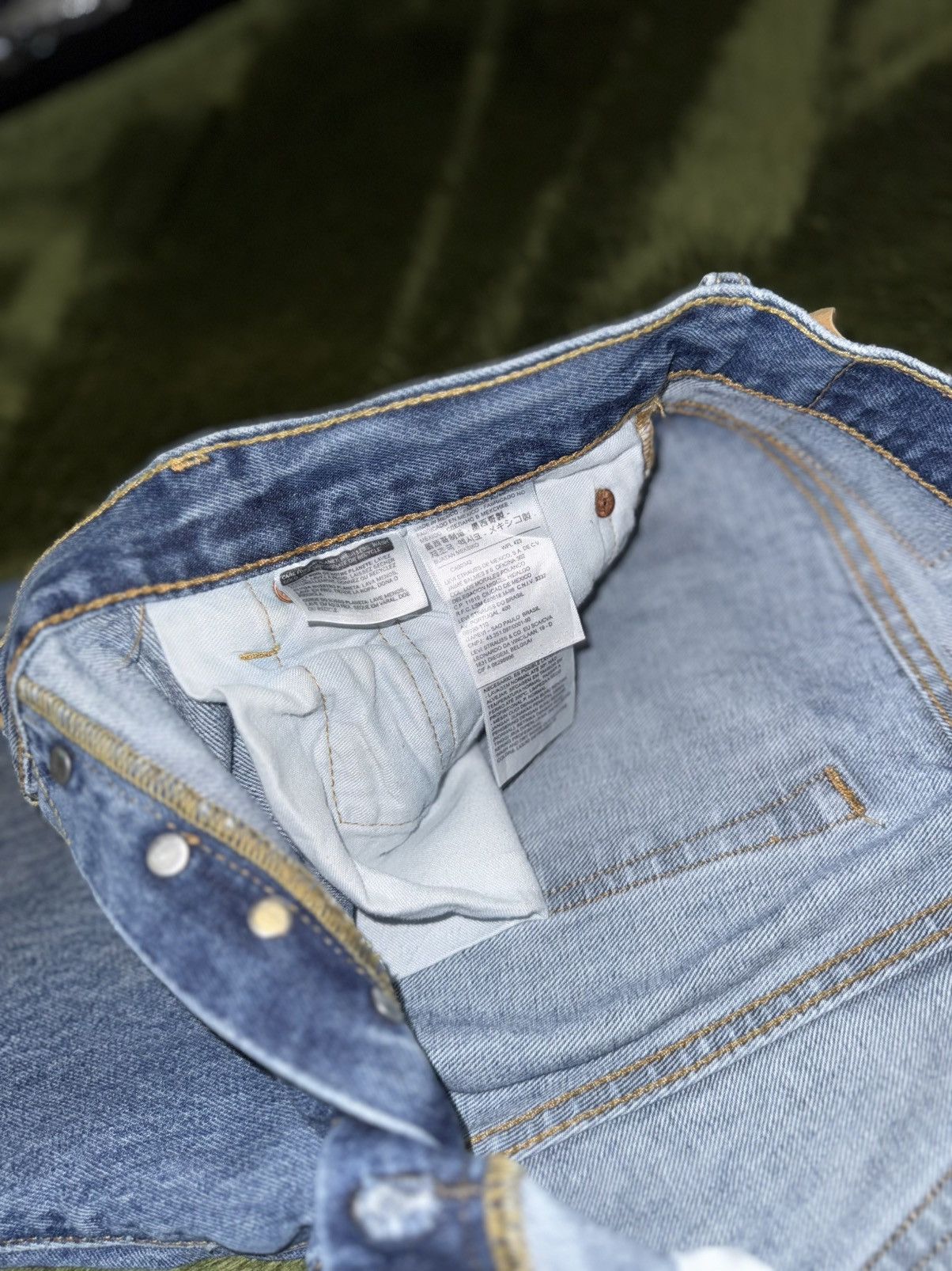Levi's [W32/L32] Levi’s 501 Button Fly Vintage Washed Denim Pants Size US 32 / EU 48 - 4 Thumbnail
