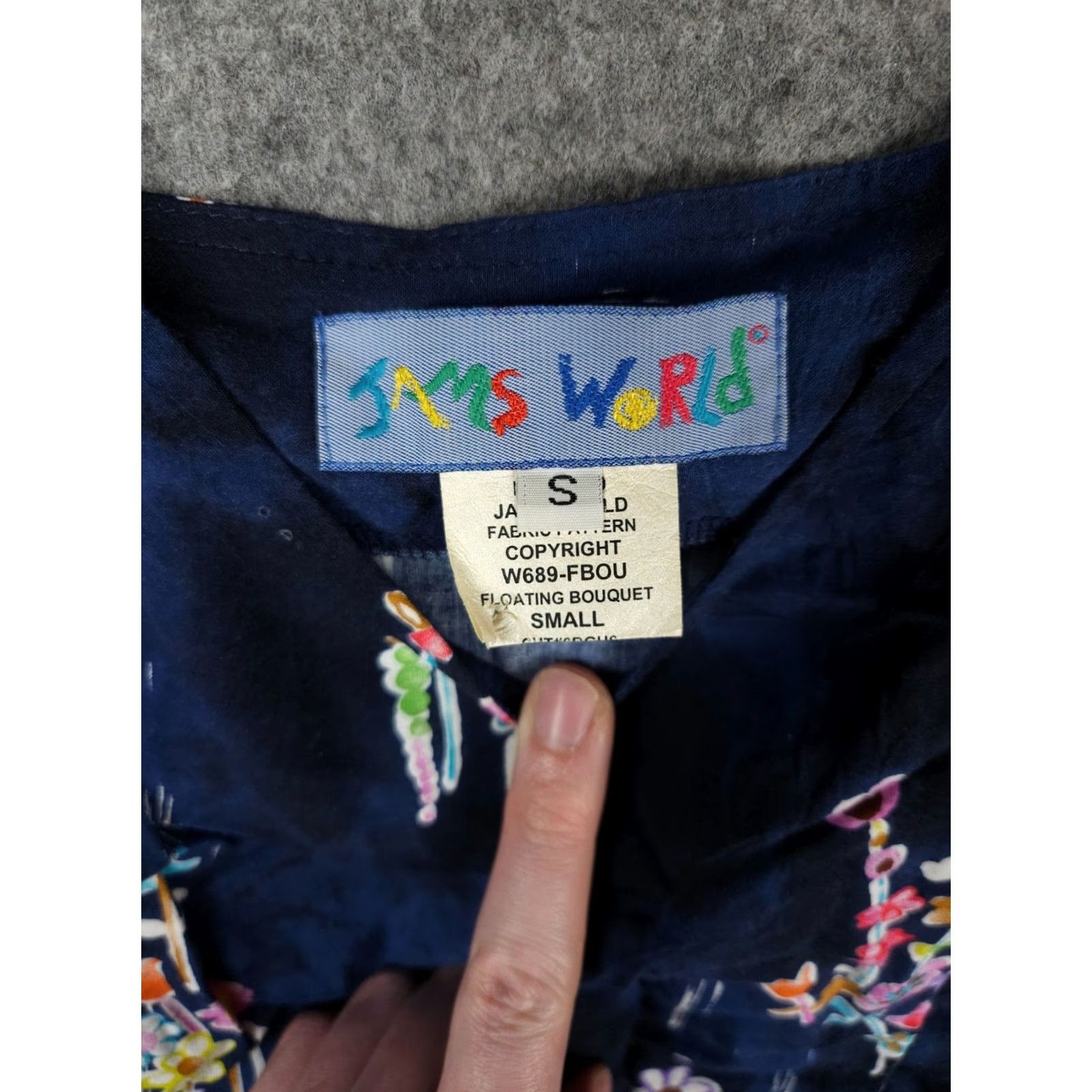 Jams World VINTAGE Jams World Strappy Tank Top Cami Women's Small Blue Floral 100% Rayon EUC Size S / US 4 / IT 40 - 3 Thumbnail