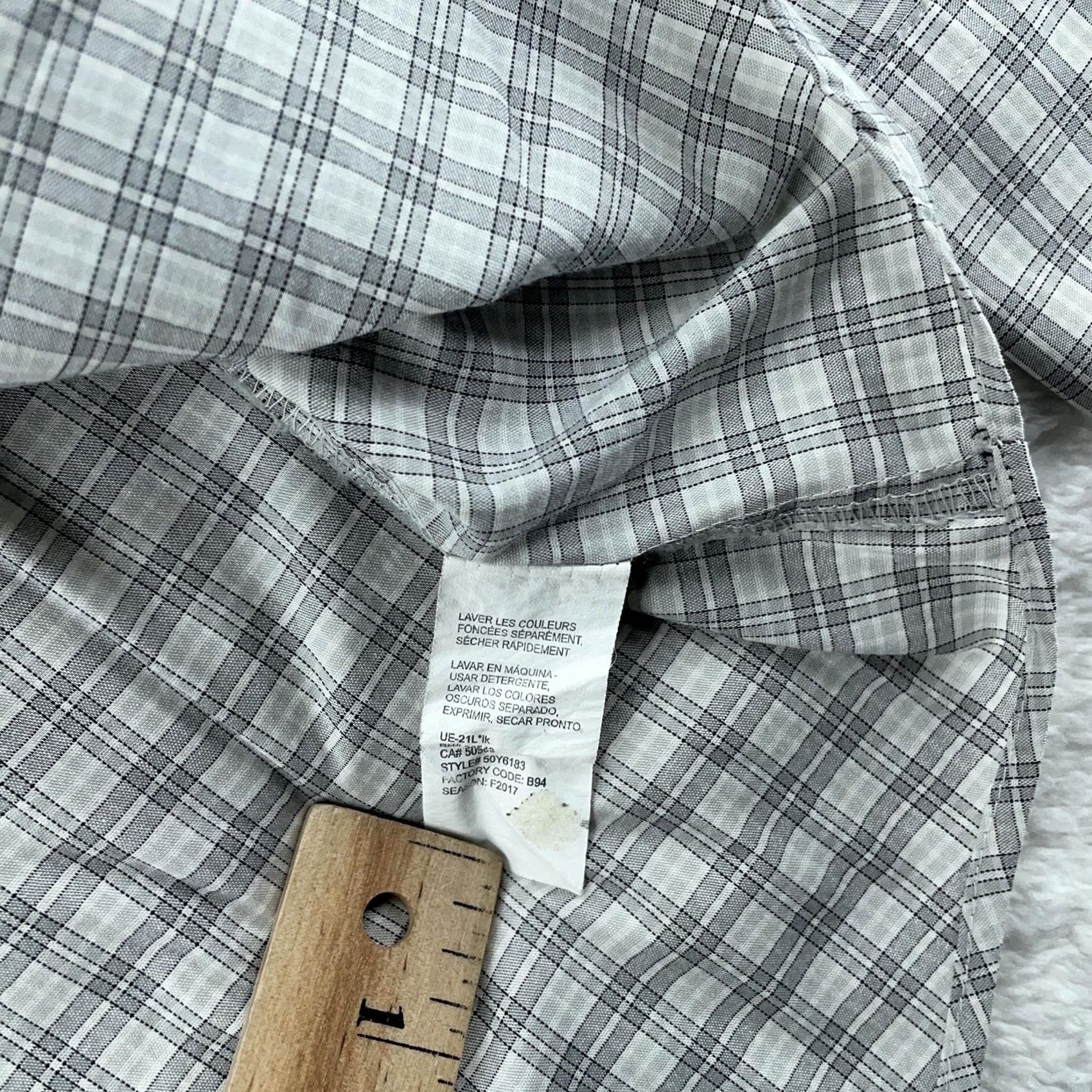 Van Heusen Van Heusen Traveler Shirt Mens 2XL Gray Plaid Long Sleeve Collared Button Up Size US XXL / EU 58 / 5 - 8 Thumbnail